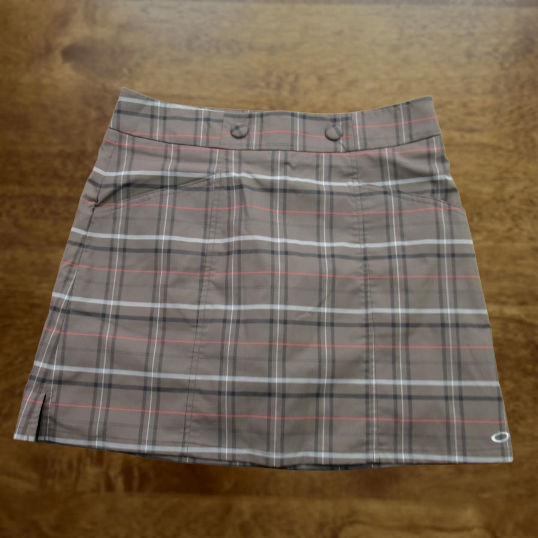 Oakley Oakley Skirt Womens 4 Plaid Midi Midi Skirt Lightweight Outdoor Casual Travel Logo Pockets Gray Knit Polyester Spandex Size 27" / US 4 / IT 40 - 1 Thumbnail