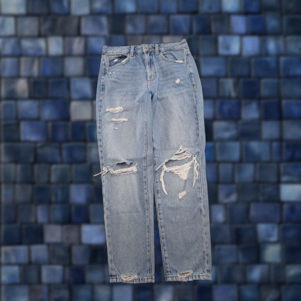 Garage Garage Denim High Rise Distressed Denim Mom Jeans Womens Size 3/26 Medium Wash Size 26" / US 2 / IT 38 - 1 Thumbnail