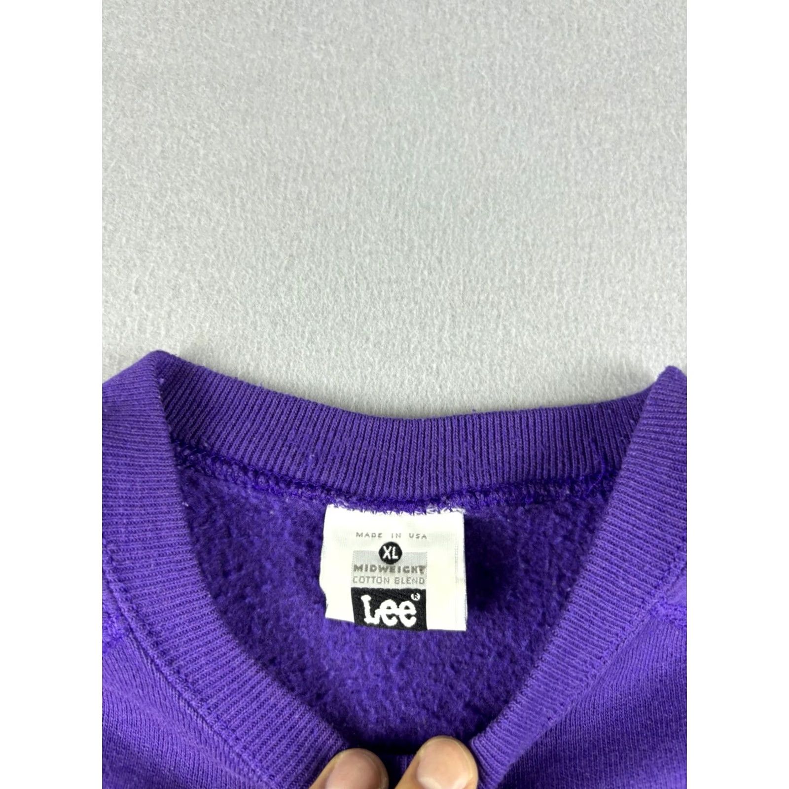 Vintage VINTAGE Boston Fanuel Hall Sweatshirt XL Purple Unisex Adults Logo Pullover All Seasons 80s USA" Size US XL / EU 56 / 4 - 3 Thumbnail