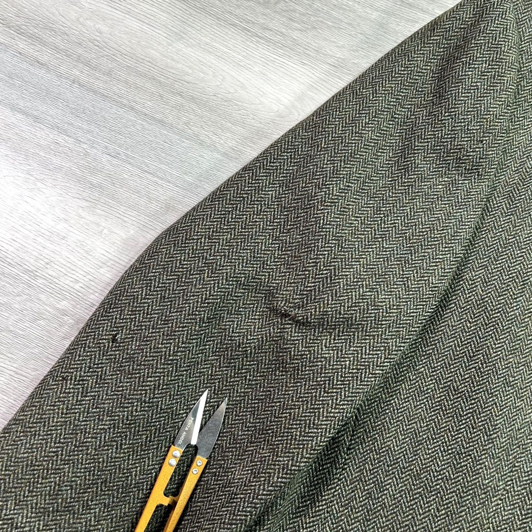 Brooks Brothers Brooks Brothers 346 Mens Blazer Sport Coat Jacket Long Wool Tweed Herringbone Brown Notch Lapel Two-Button 44L Size 44R - 7 Thumbnail