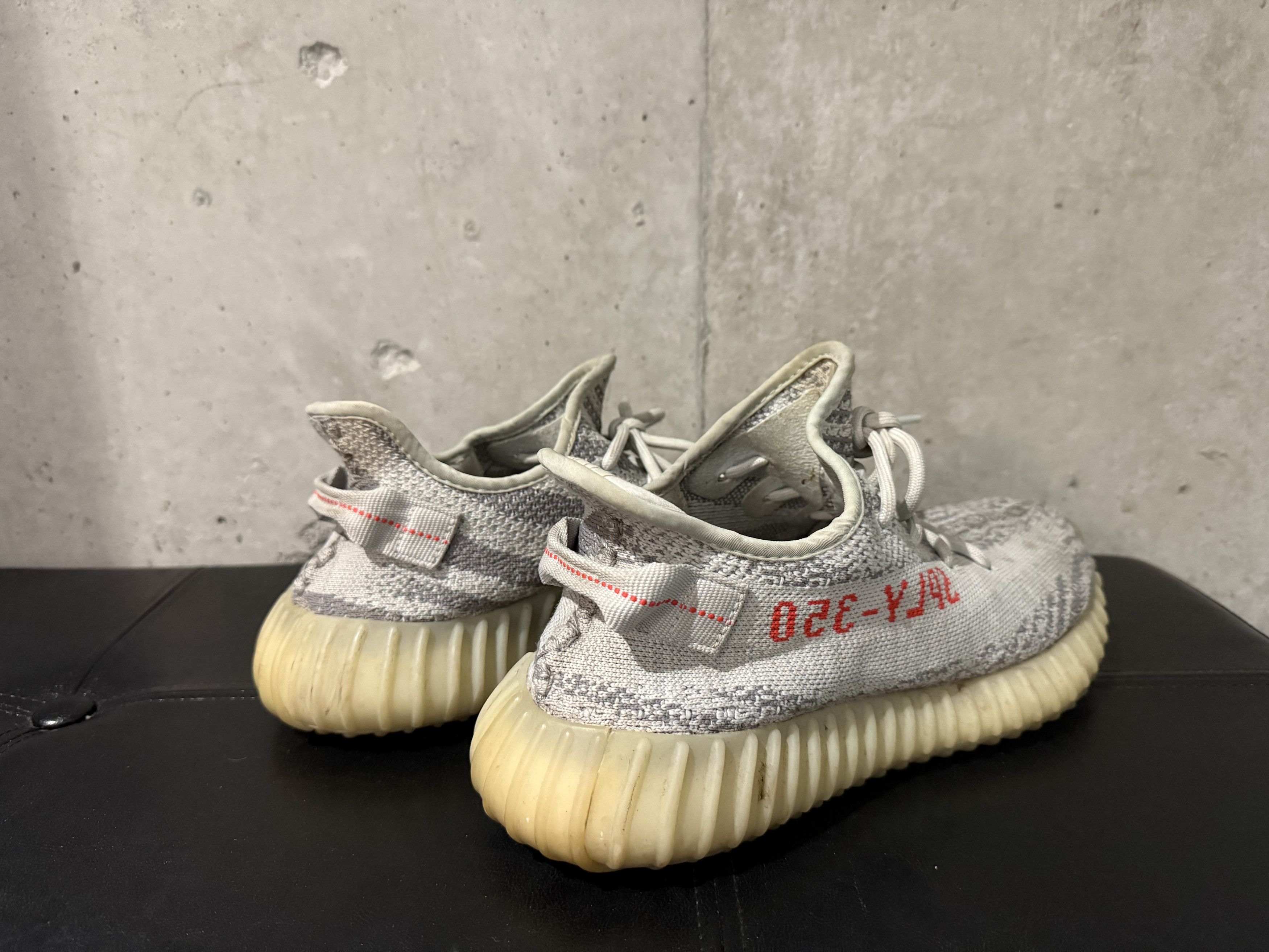Adidas Yeezy Boost 350 V2 - Blue Tint