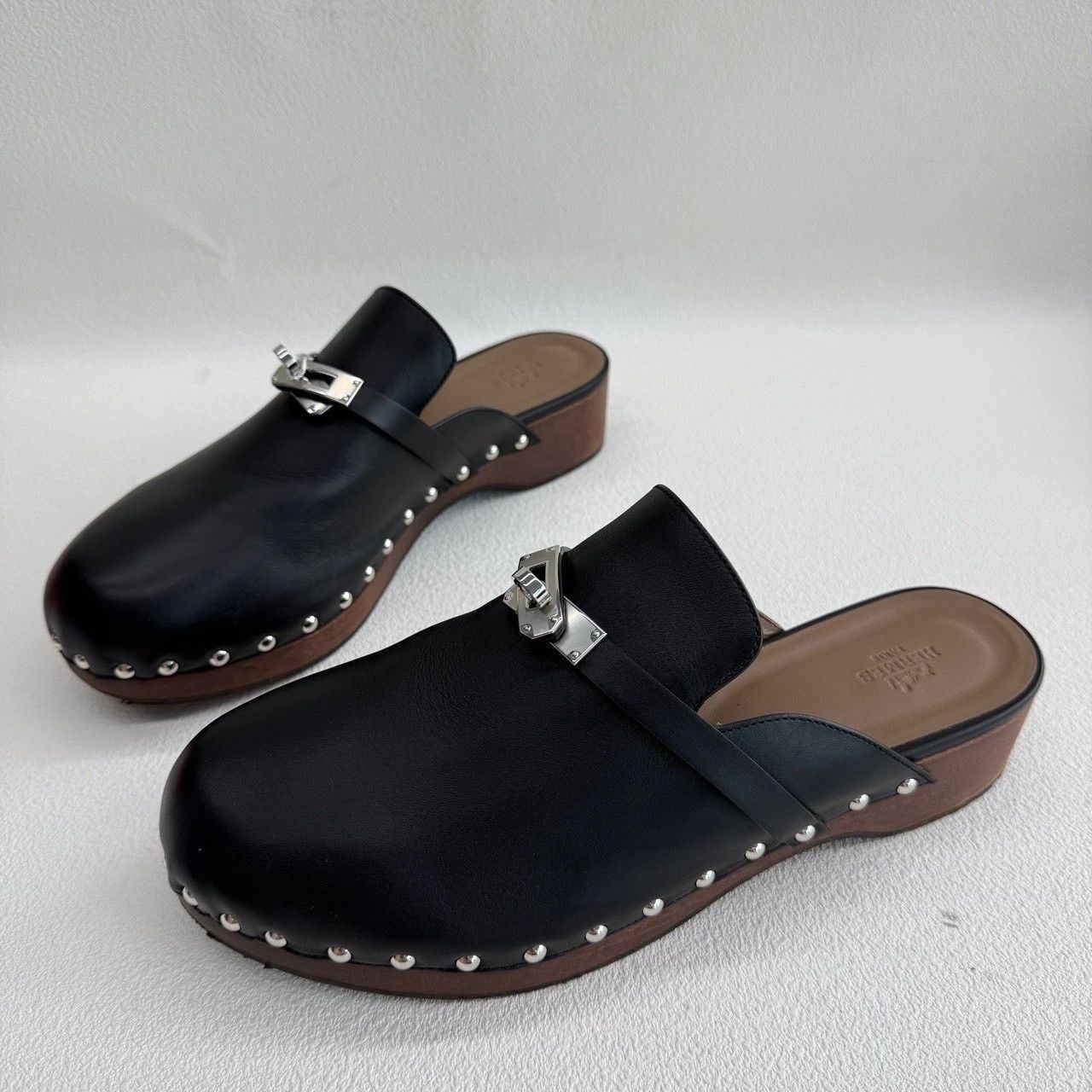 Hermes Hermes Leather Multi Sandals 8.5 Men Size US 8.5 / EU 41-42 - 1 Thumbnail