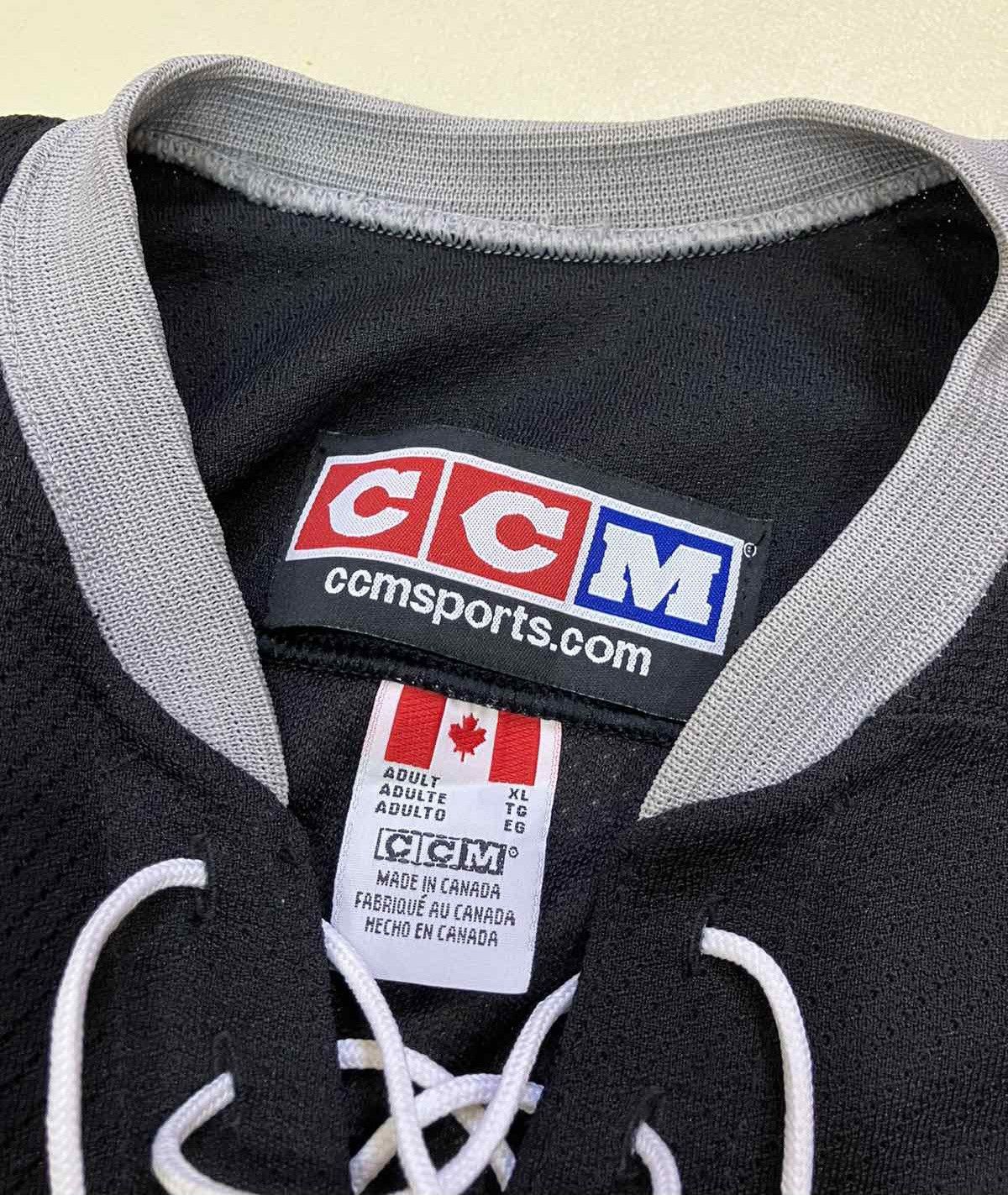 Ccm LABATT BLUE CANADA Beer NHL jersey Size US XL / EU 56 / 4 - 4 Thumbnail