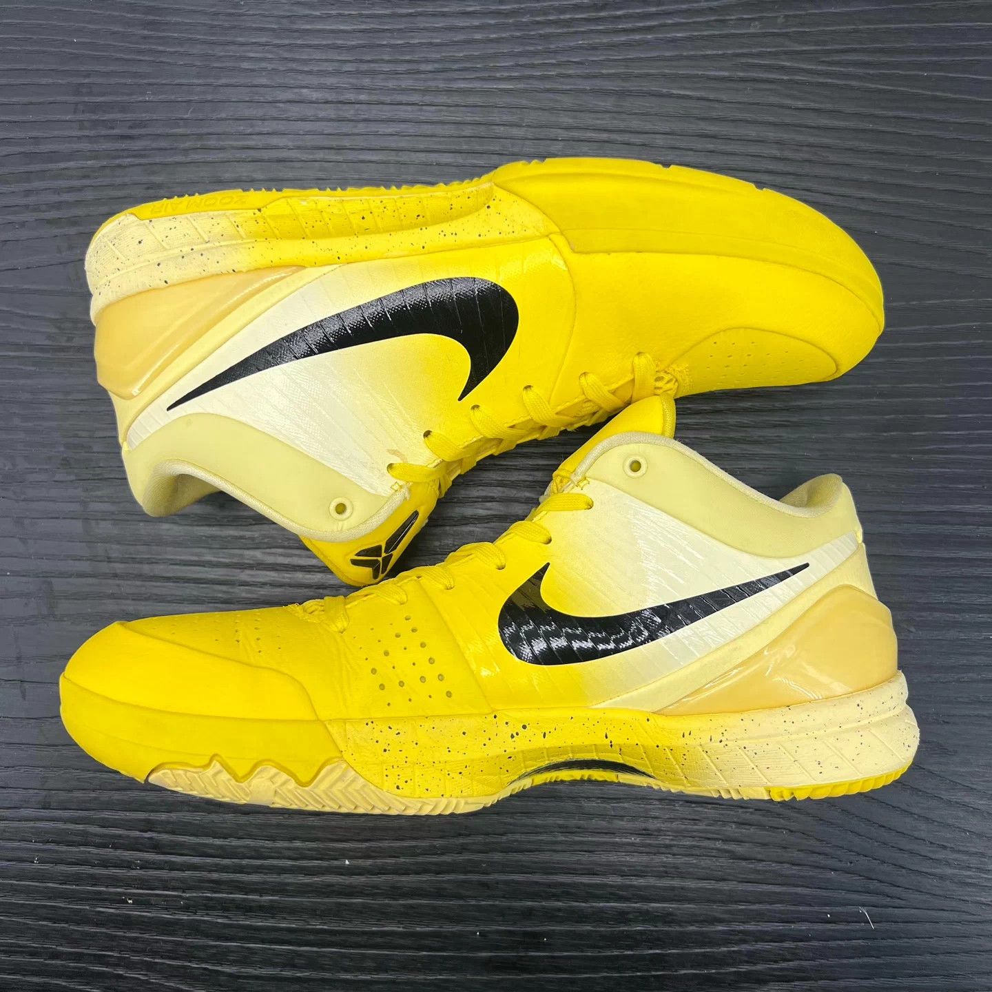 Nike Nike Zoom Kobe 4 Black/Yellow 42.5 Mint Size US 9.5 / EU 42-43 - 2 Thumbnail