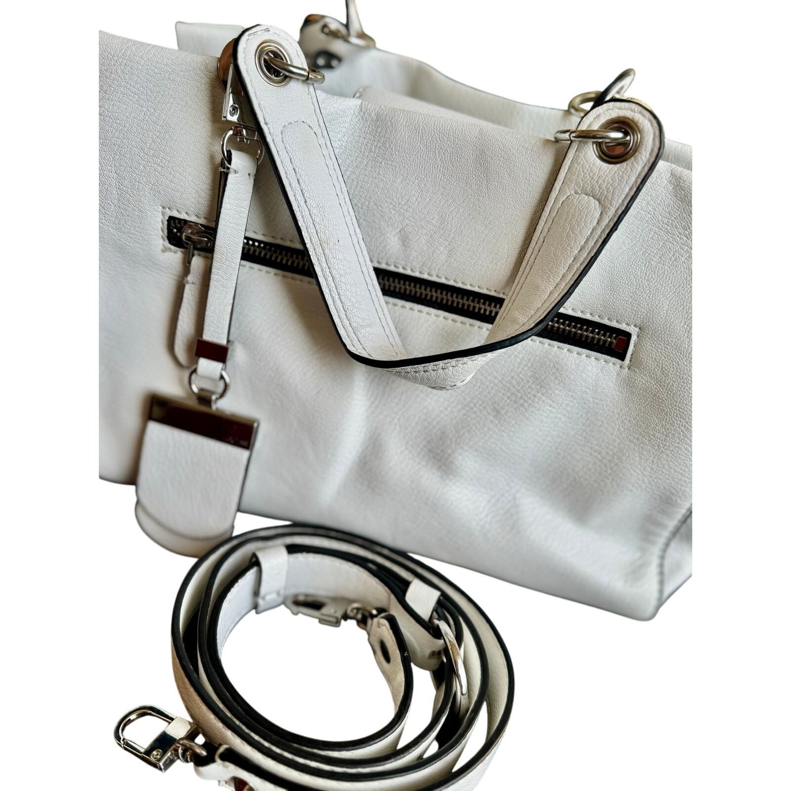 Guess Guess White Leather & Cheetah Purse – Arm or Shoulder Bag Size ONE SIZE - 4 Thumbnail