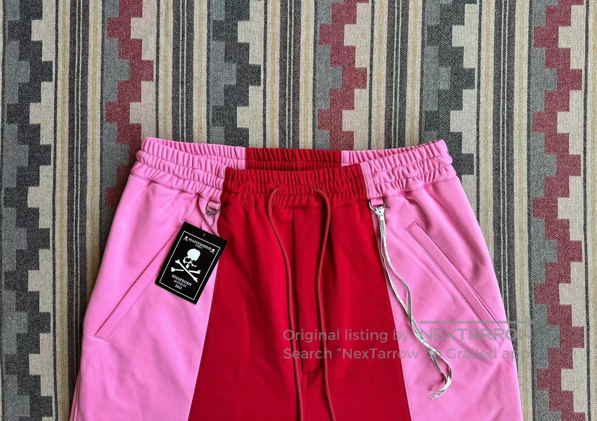 Mastermind Japan Thom Browne Comfortable Mid-Rise Short Pants for Men. Size US 34 / EU 50 - 3 Thumbnail