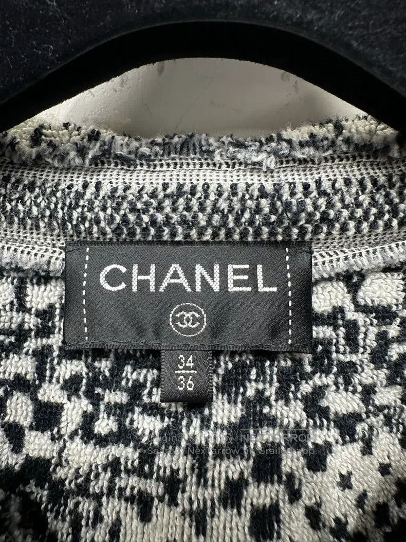 Chanel Chanel Rome Series Gold Buckle Cloak coat Size XXS / US 00 / IT 34 - 3 Thumbnail