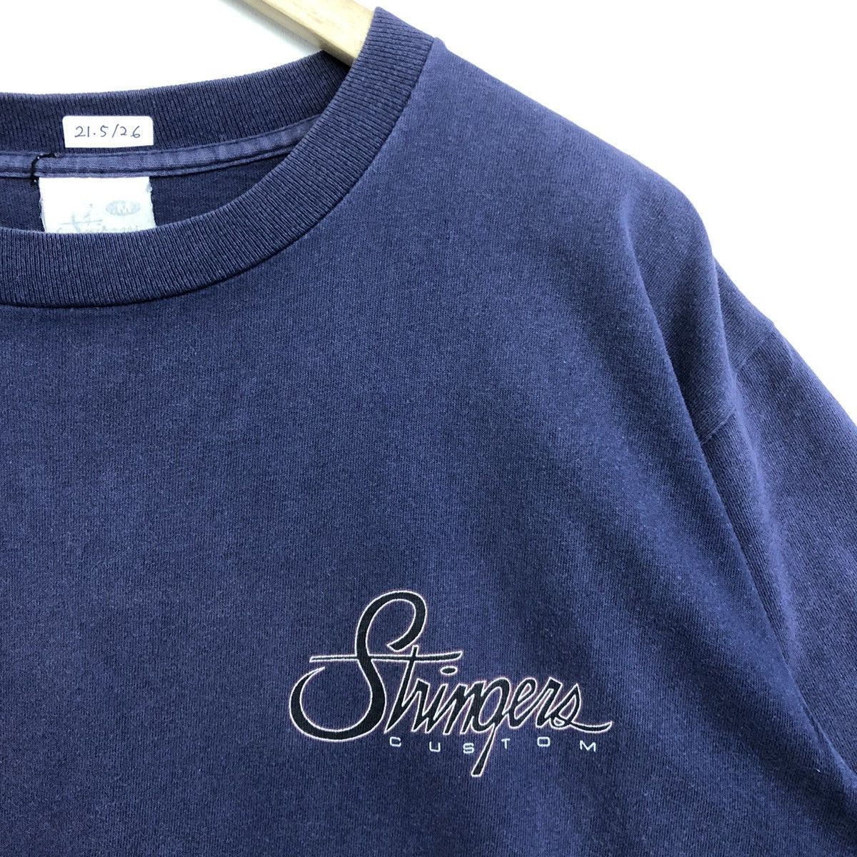 Vintage Stinger Costum Surfing Graphic Backhitt Tshirt Size US M / EU 48-50 / 2 - 5 Thumbnail