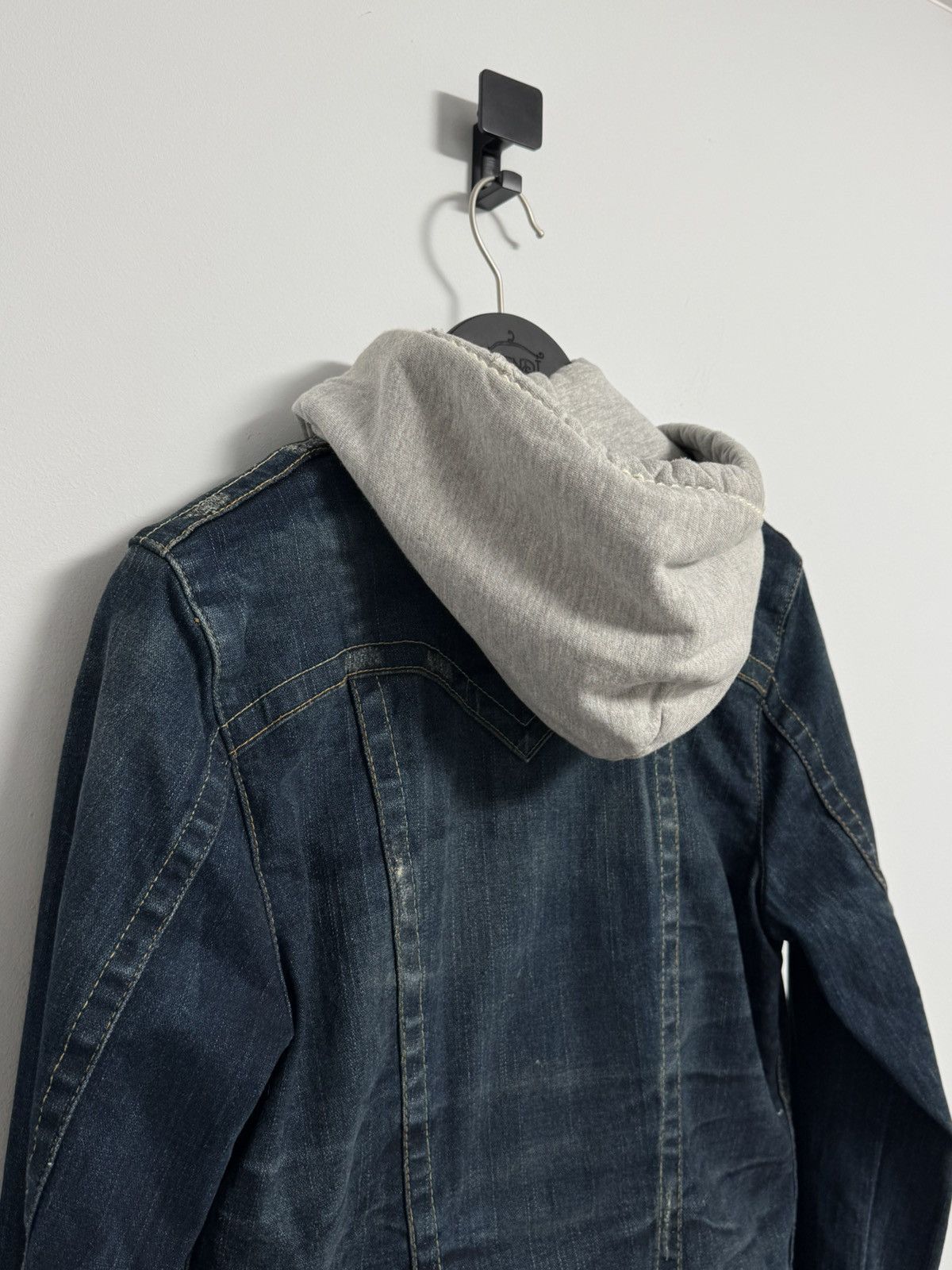 True Religion True Religion Distressed Denim Hooded Jacket size Women’s L Size L / US 10 / IT 46 - 21 Thumbnail