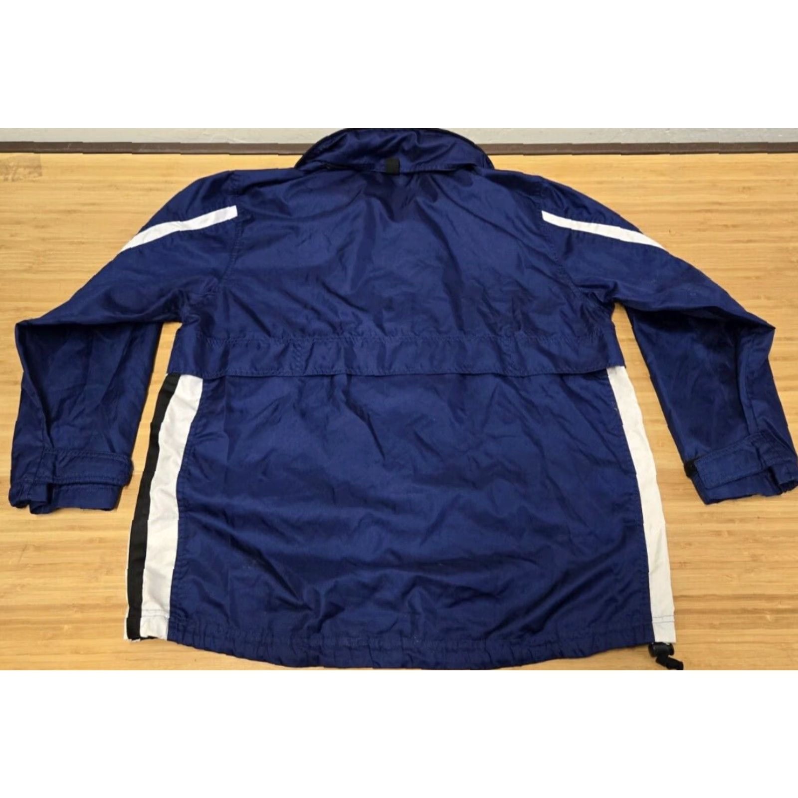 Nike VINTAGE Nike Windbreaker Jacket Nylon 1/4 Zip Blue White Size Medium Mens Casual Activewear Jacket Size US M / EU 48-50 / 2 - 7 Thumbnail