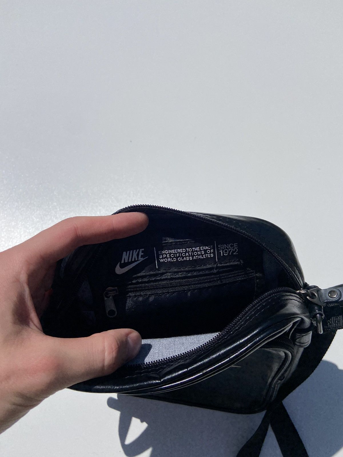 Vintage Nike Vintage Bag Y2K style messenger Size ONE SIZE - 11 Thumbnail