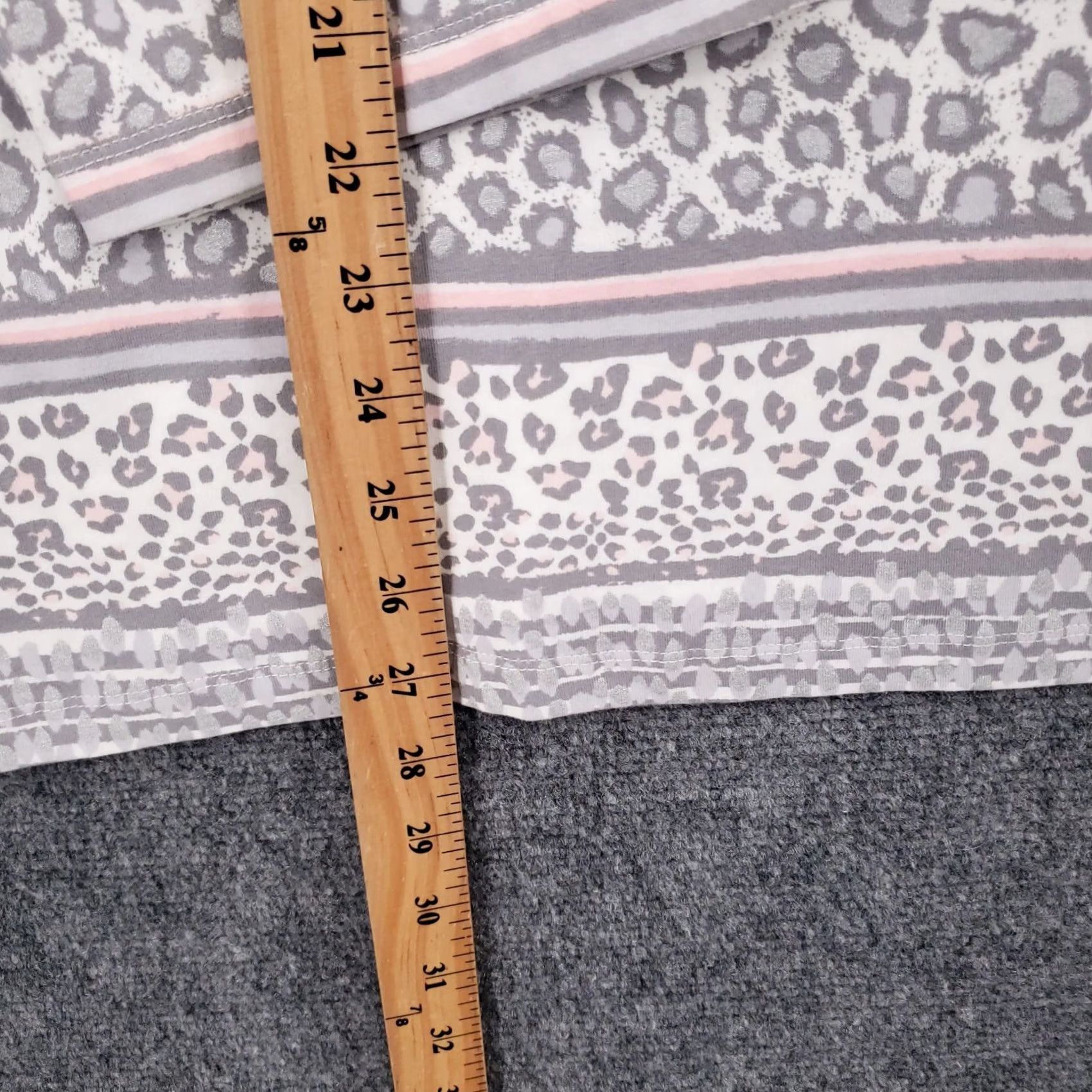 Vintage Women Heart of Palm Plus Size 2X Gray Blush Hour Animal Print T-Shirt 3/4 Sleeve Size XXL / US 16-18 / IT 52-54 - 4 Thumbnail