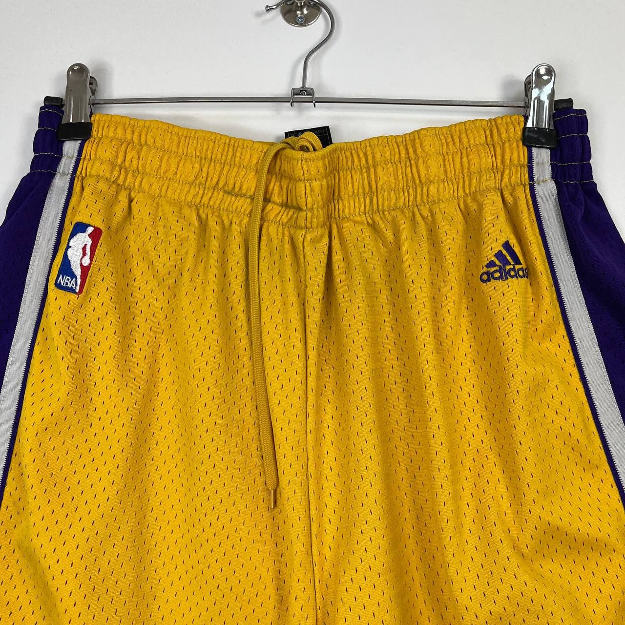 Adidas Los Angeles Lakers Nba Basketball Shorts Adidas Size XL Size US XL / EU 56 / 4 - 2 Thumbnail