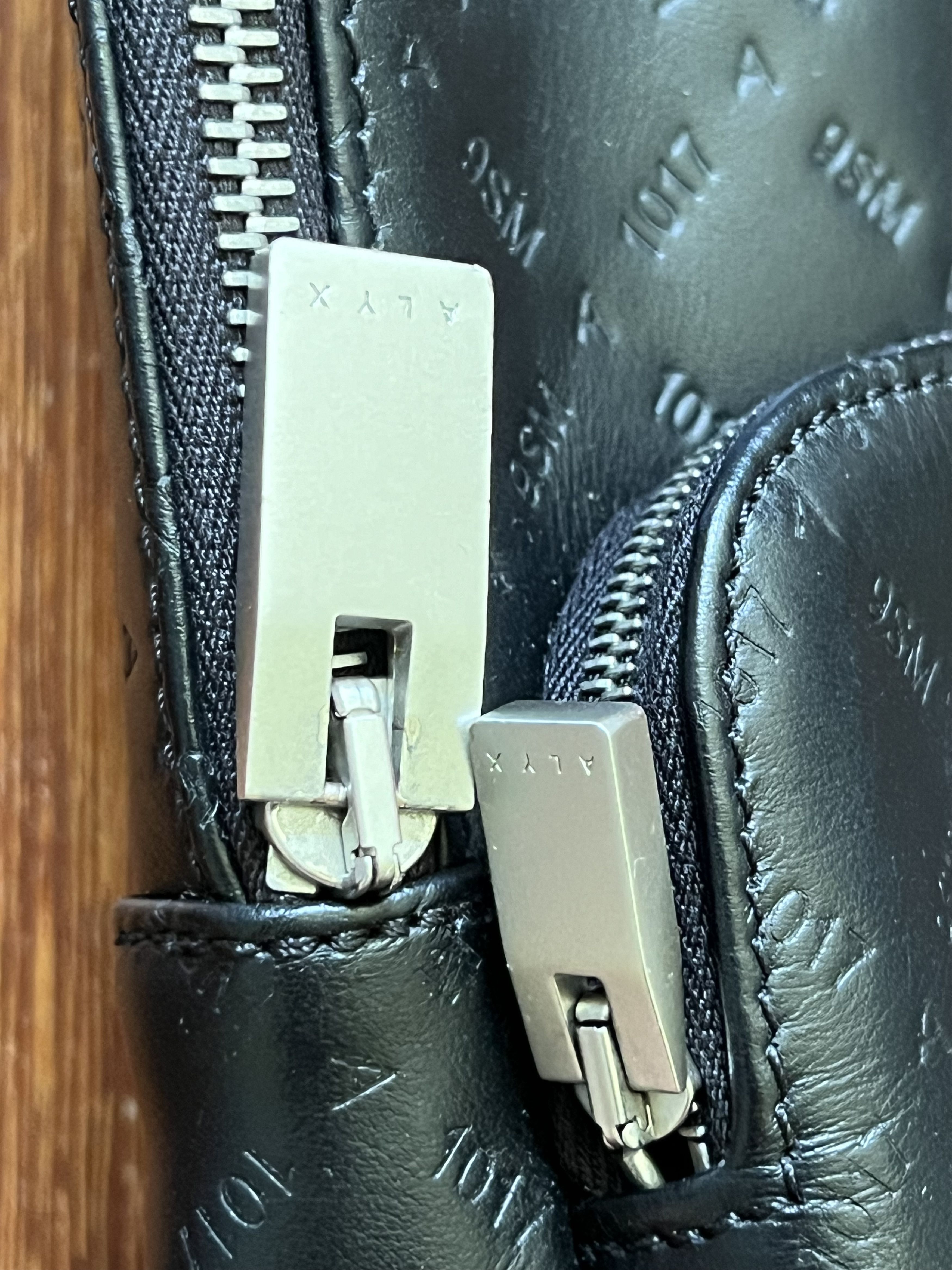 1017 ALYX 9SM 💚 2020 Alyx Leather Black Cross Body Bag Size ONE SIZE - 8 Thumbnail