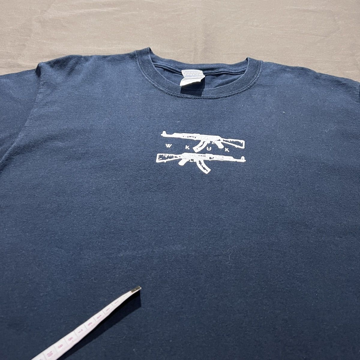 Vintage Vintage Y2K WKUK AK-47 Gun Tee L Faded graphic streetwear Size US L / EU 52-54 / 3 - 3 Thumbnail
