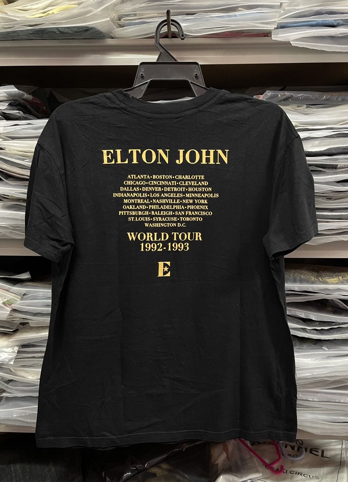 Band Tees Elton John World Tour🔥🔥🔥 Size US L / EU 52-54 / 3 - 5 Thumbnail