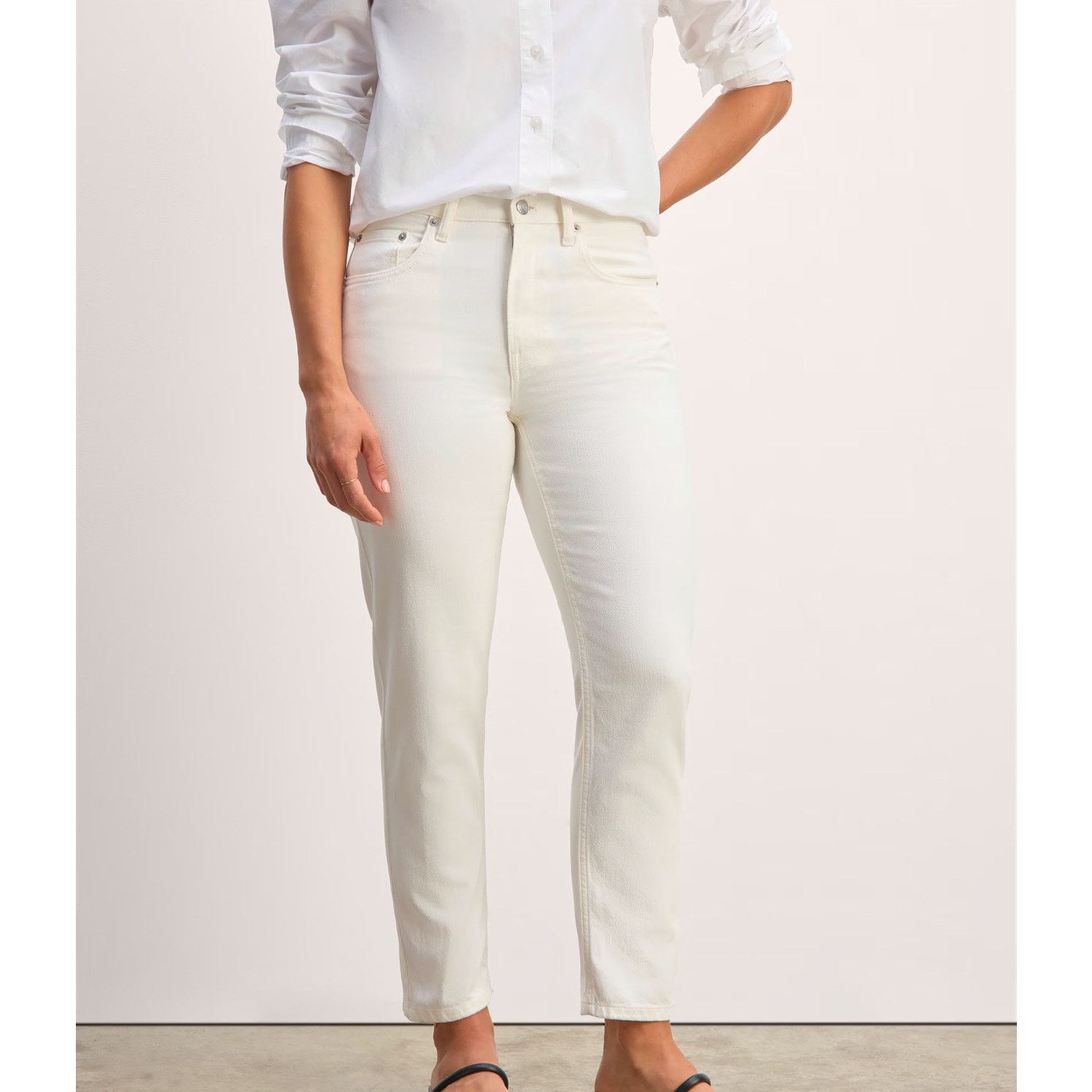 Everlane NWOT Everlane The Super-Soft Relaxed Jean In Bone Size 26 Size 26" / US 2 / IT 38 - 1 Thumbnail
