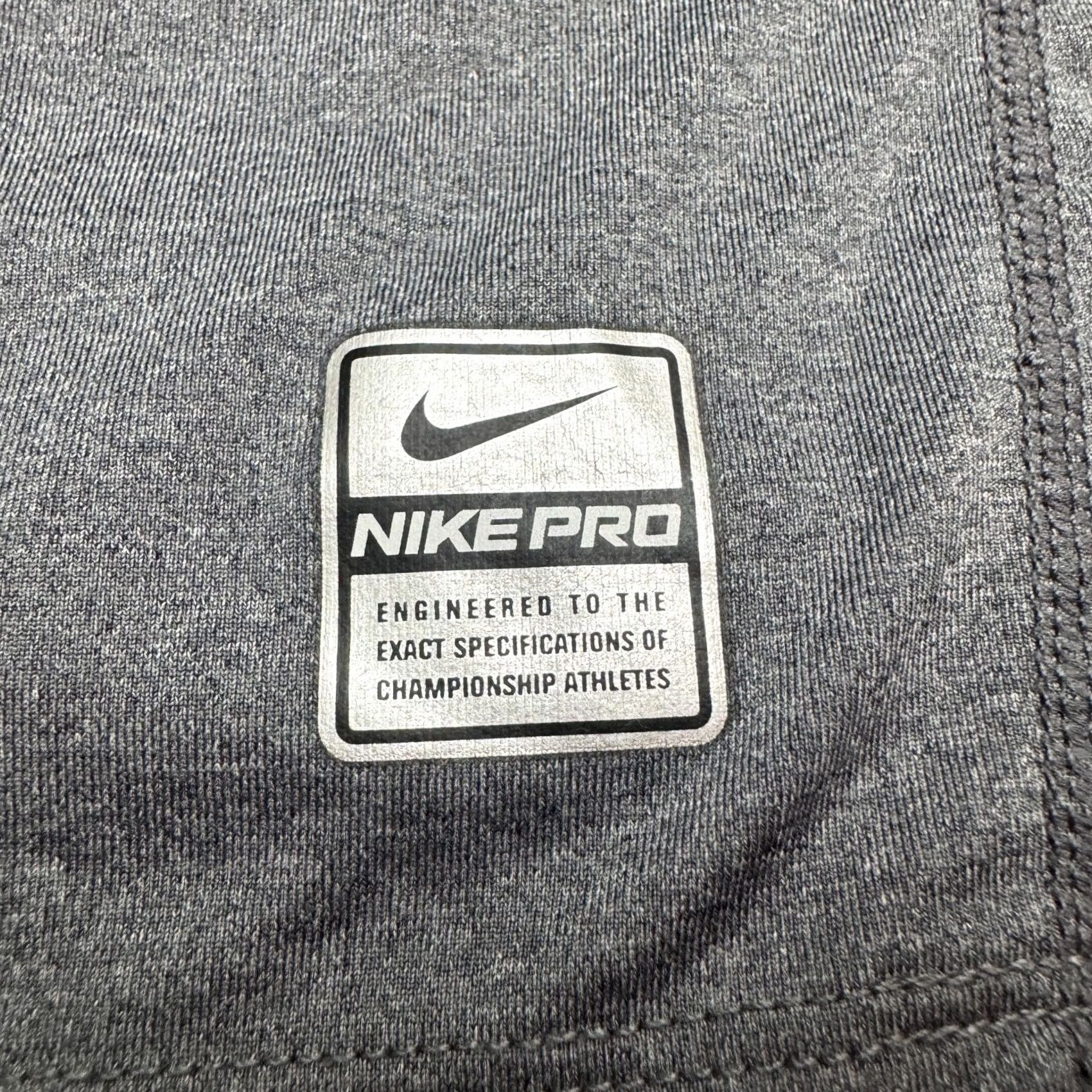 Nike Nike Pro Fitted Performance Active Long Sleeve T-Shirt Mens Large Gray Crew Tee Size US L / EU 52-54 / 3 - 5 Thumbnail