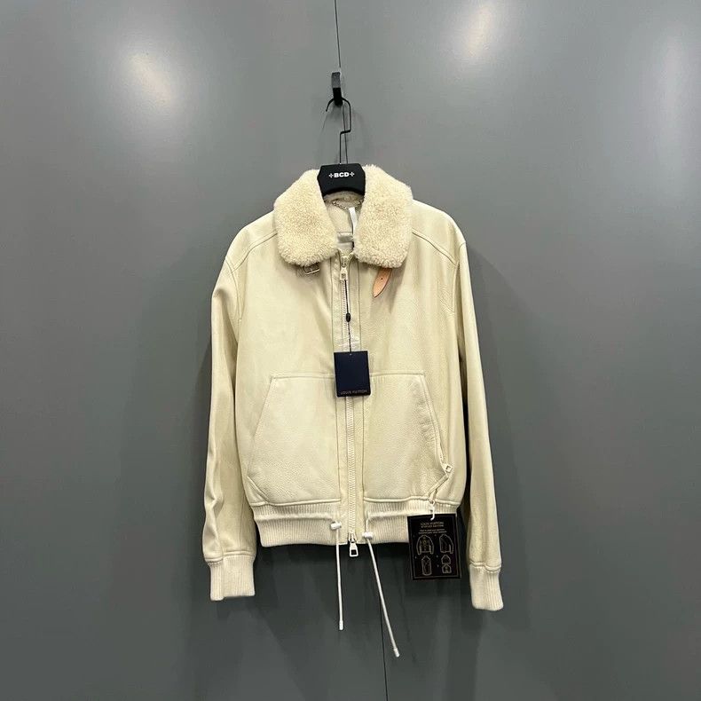 Louis Vuitton Beige leather aviator jacket 2501-Nextarrow