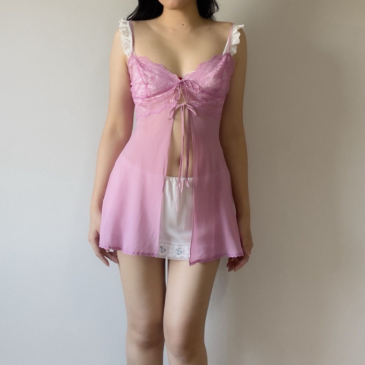 Victoria's Secret Vintage 2000s Pink Lace & Silk Camisole (Medium) Size M / US 6-8 / IT 42-44 - 4 Thumbnail