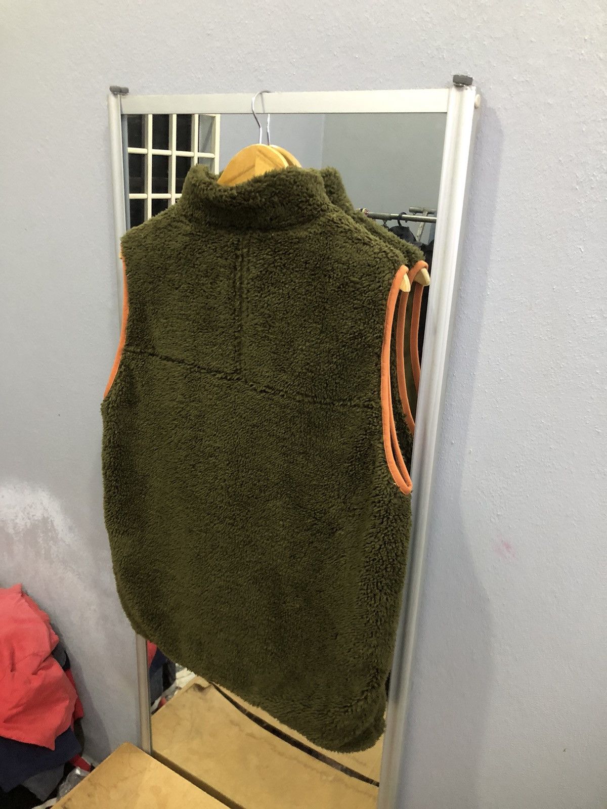 Japanese Brand Titicaca Olive Sherpa Fleece Vest Tribal Panel Size US M / EU 48-50 / 2 - 10 Thumbnail