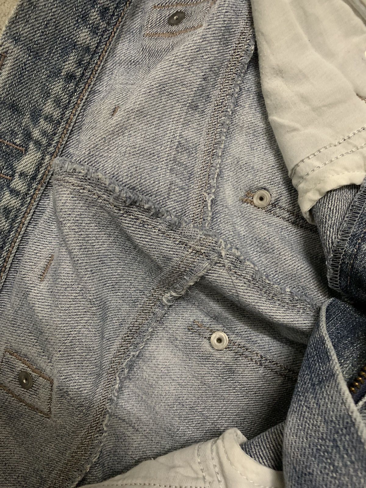 Undercover × Uniqlo Vintage Japanese Back Number Buckle Back Punk Style Jeans Size US 30 / EU 46 - 5 Thumbnail