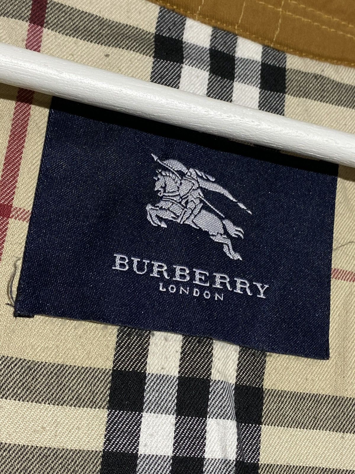 Burberry Burberry’s vintage nova check quilted jacket Size US M / EU 48-50 / 2 - 16 Thumbnail