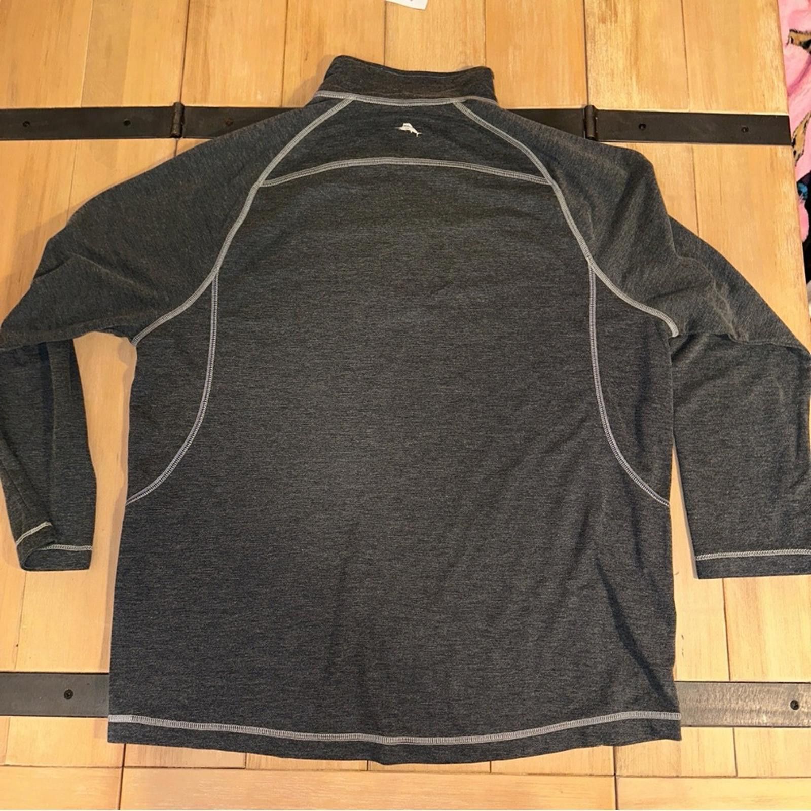 Tommy Bahama Tommy Bahama Mens XL Pullover Charcoal Gray Long Sleeve EUC Size US XL / EU 56 / 4 - 4 Thumbnail