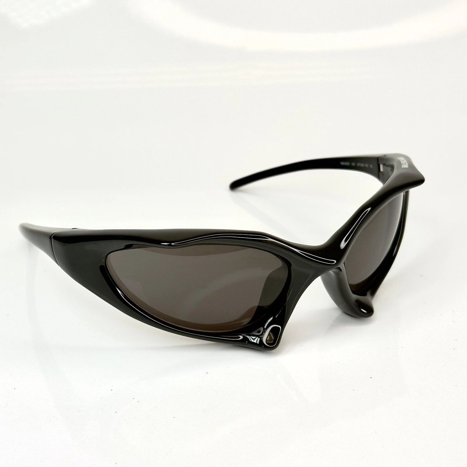 Balenciaga BALENCIAGA BB0352S RUNNER CAT 0352 Black Angular Mask 001 Size ONE SIZE - 4 Thumbnail