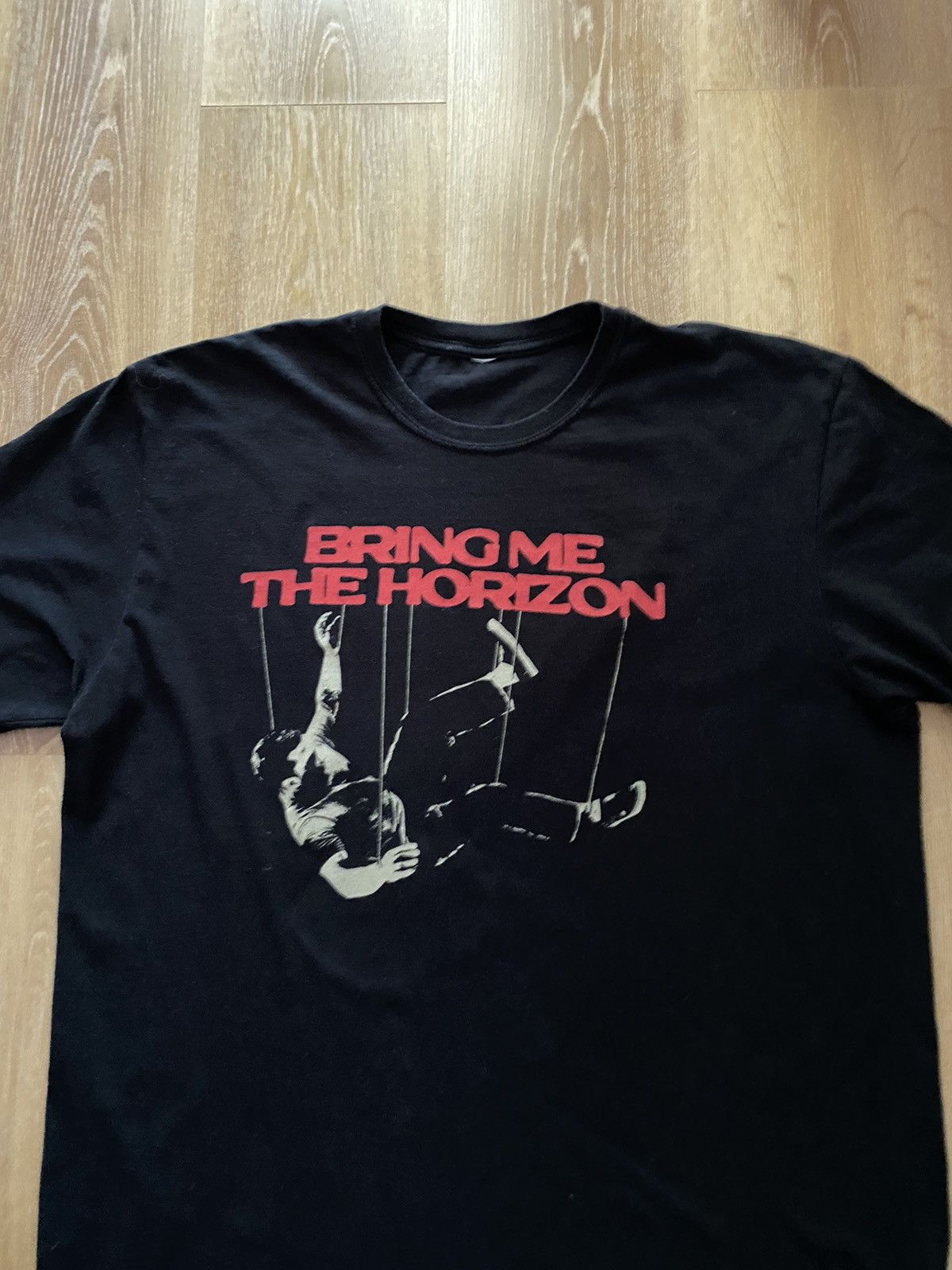 Band Tees Vintage BMTH Bring Me The Horizon Tee Shirt Size US XL / EU 56 / 4 - 2 Thumbnail