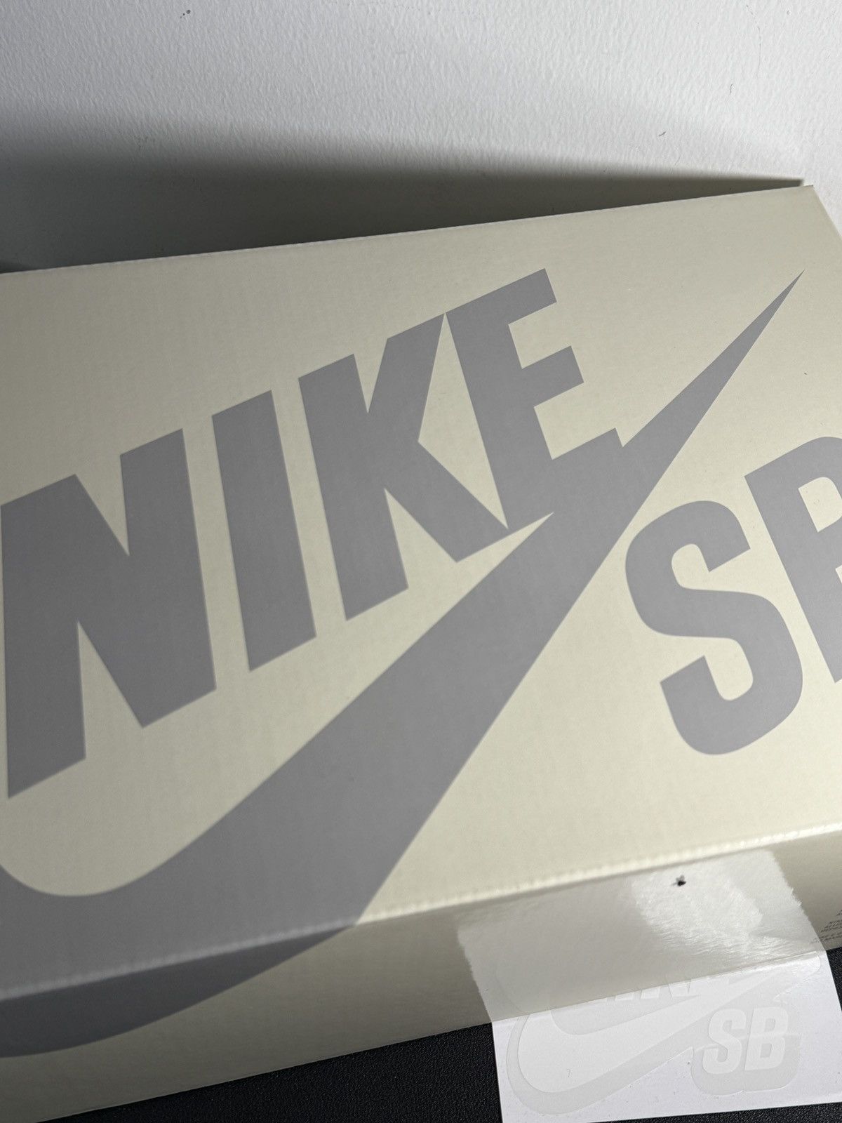 Nike × Supreme Brand New Nike SB Supreme Low Top Dunks Black Size US 9.5 / EU 42-43 - 12 Thumbnail