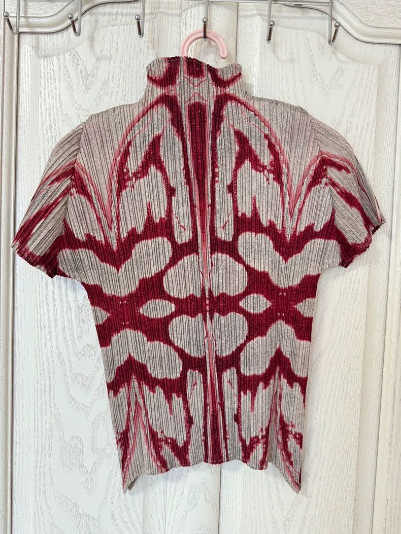 Issey Miyake issey miyake Red patterned pleated short sleeve Size M / US 6-8 / IT 42-44 - 1 Thumbnail