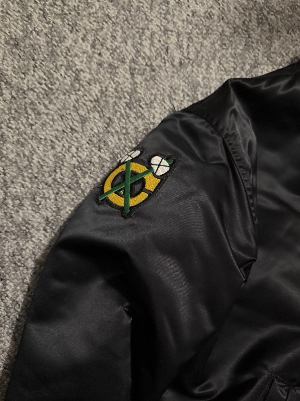 Starter Vintage Starter NHL Chicago Blackhawks Satin Bomber Jacket Size US M / EU 48-50 / 2 - 2 Thumbnail