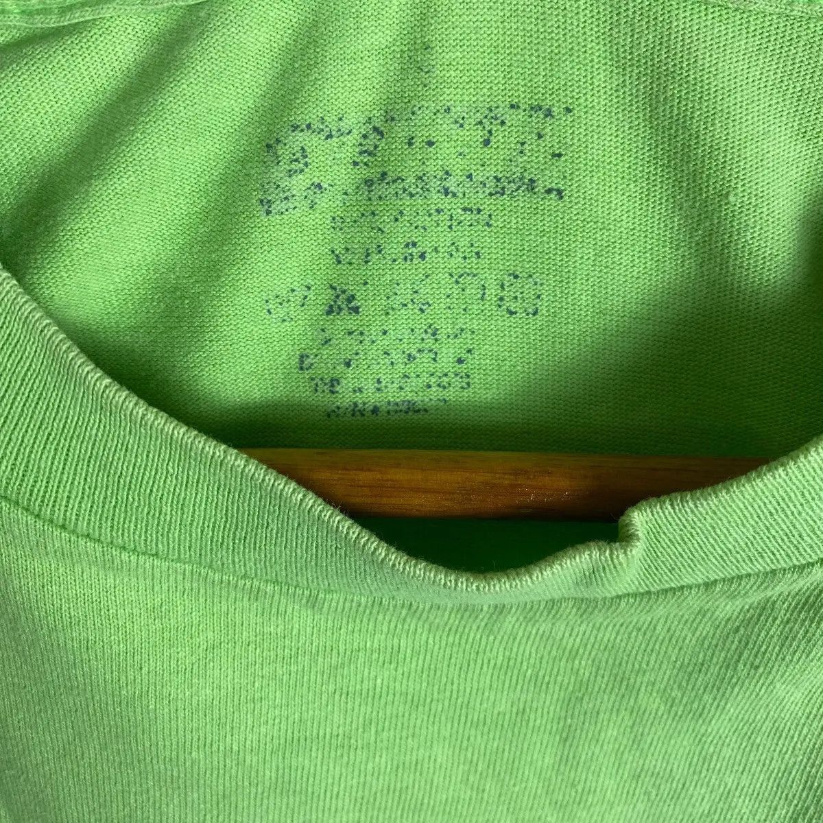 Vintage Vintage 00's X-LARGE Come Experience The Hood Distressed Tee Size US M / EU 48-50 / 2 - 6 Thumbnail
