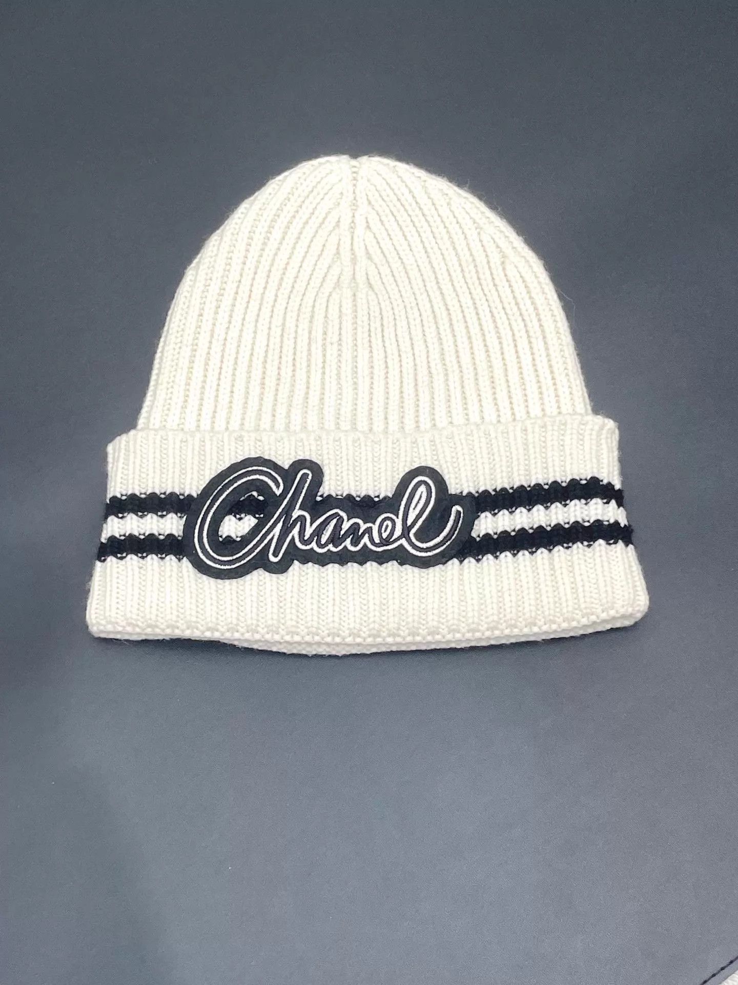 Chanel Chanel Black White Colorblocked Embroidered Logo Beanie Size ONE SIZE - 1 Thumbnail