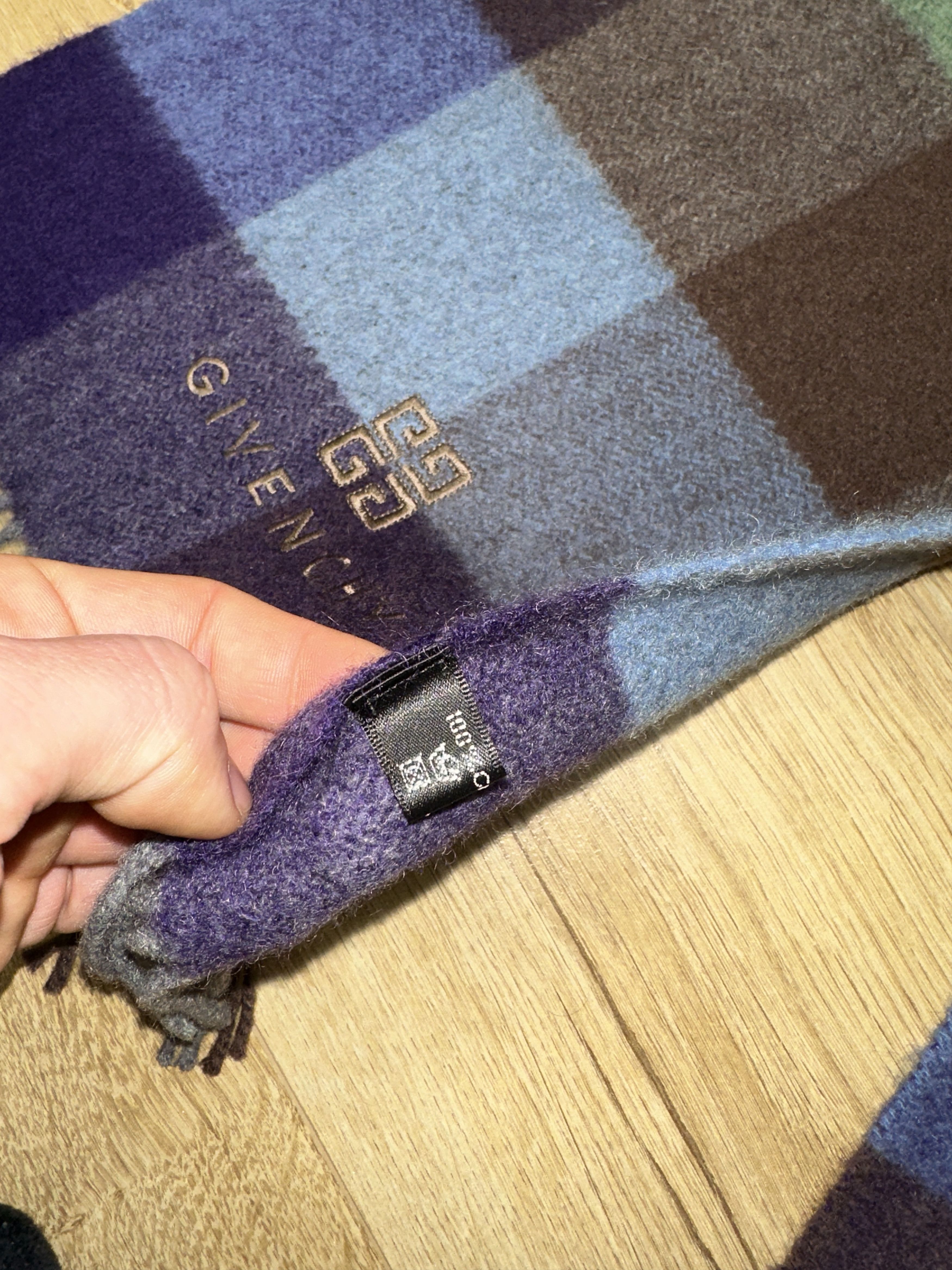 Givenchy Givenchy 100% Cashmere Check 4G Logo Scarf 180x30cm Size ONE SIZE - 10 Thumbnail