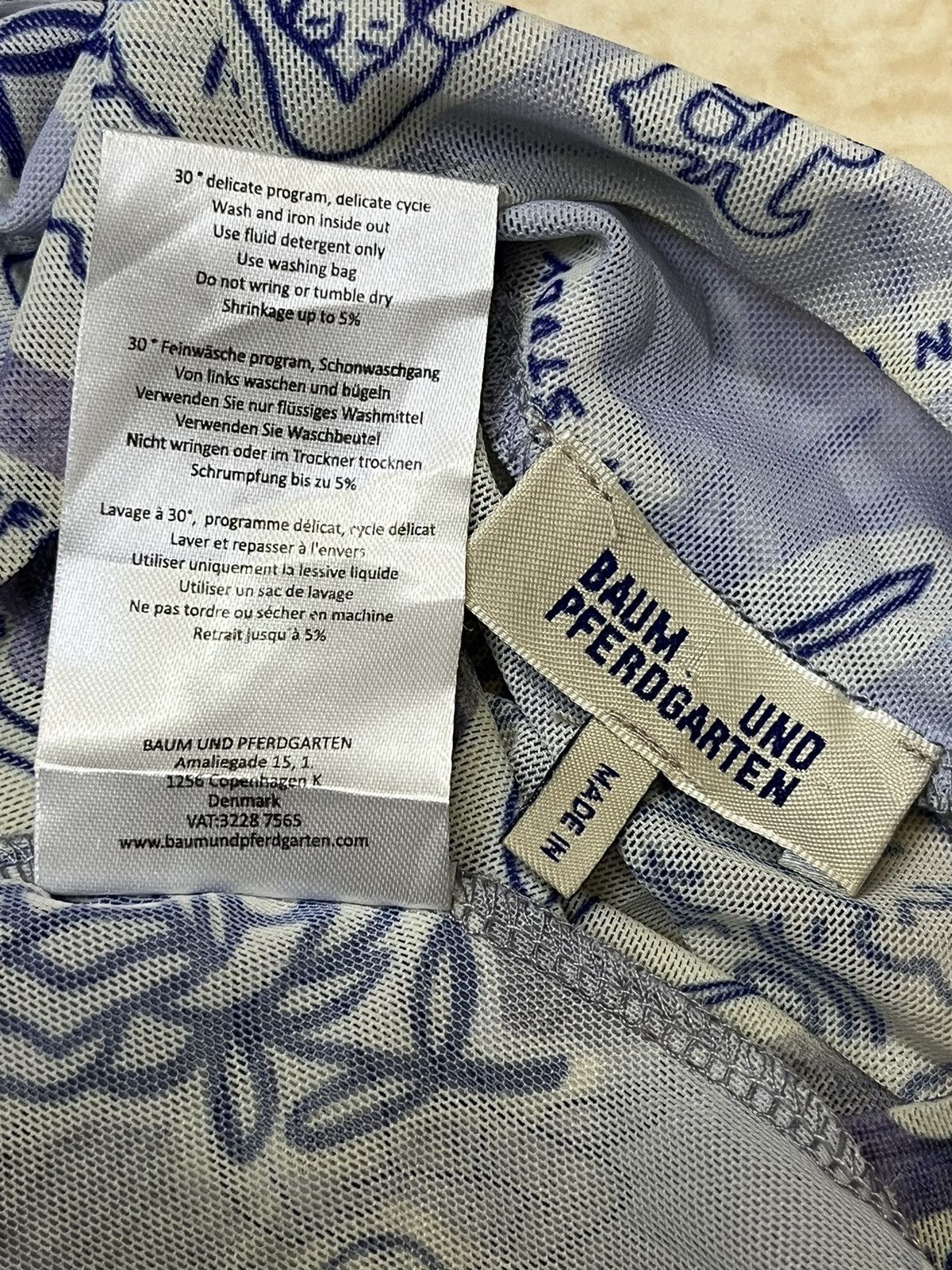 Baum und Pferdgarten BAUM UND PFERDGARTEN FULLPRINT TURTLENECK L/S SHIRT Size L / US 10 / IT 46 - 10 Thumbnail