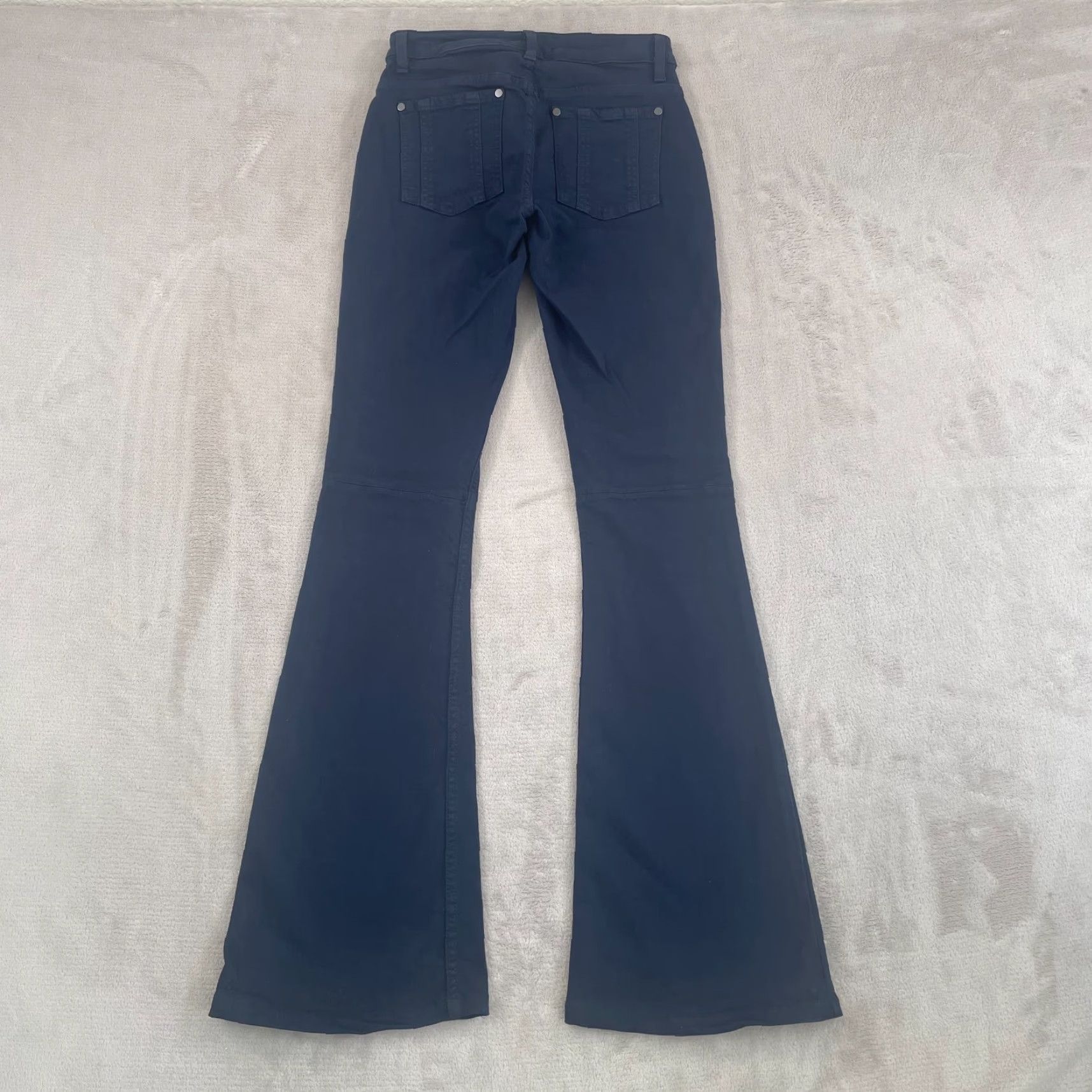 Alice + Olivia Alice + Olivia Jeans Women 25x33 Blue Low Rise Wide Leg Flare Bell Bottom Denim USA Made Size 42" / US 20 - 4 Thumbnail