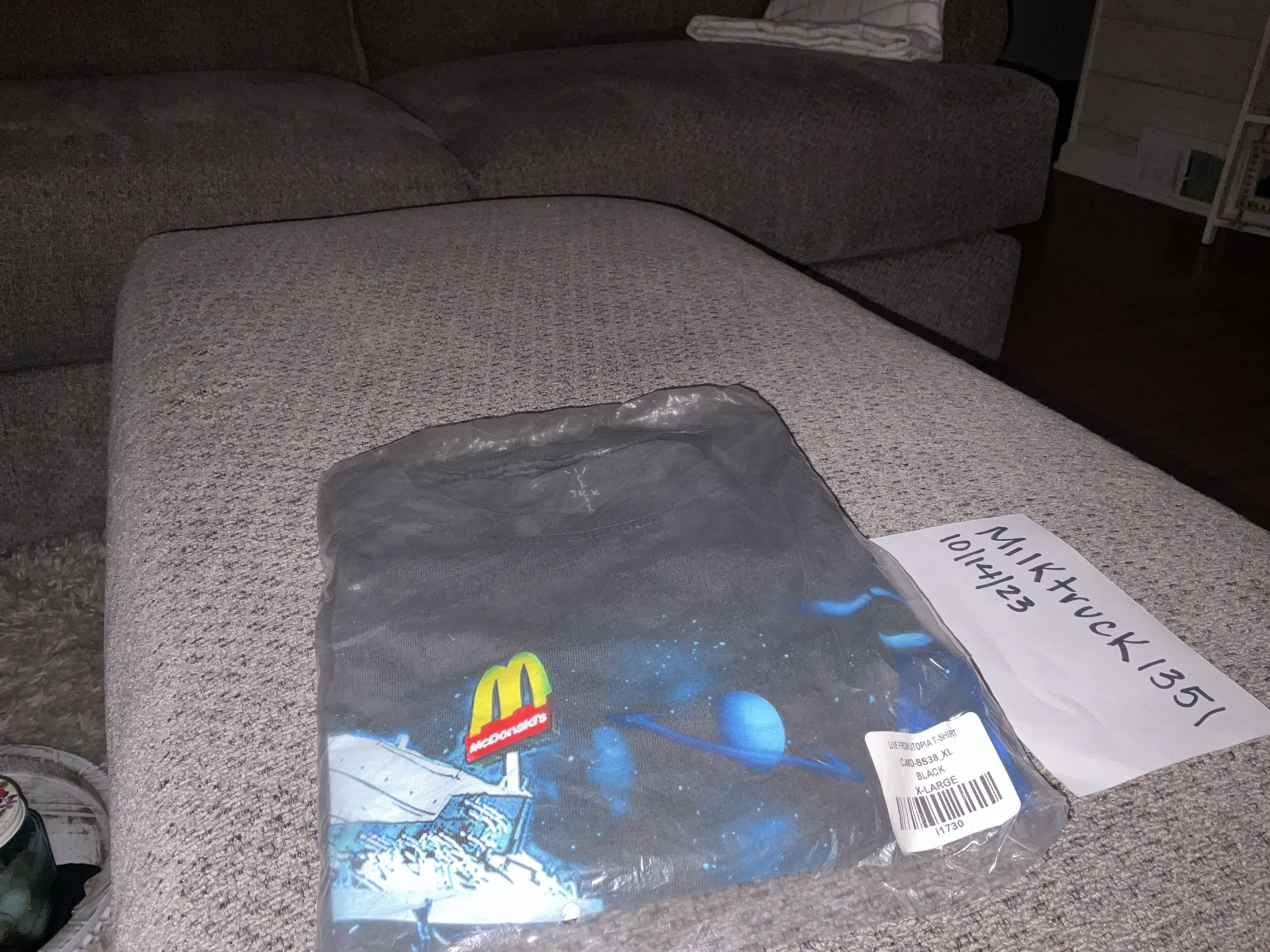 Travis Scott Travis Scott live from utopia t shirt Size US XL / EU 56 / 4 - 1 Thumbnail