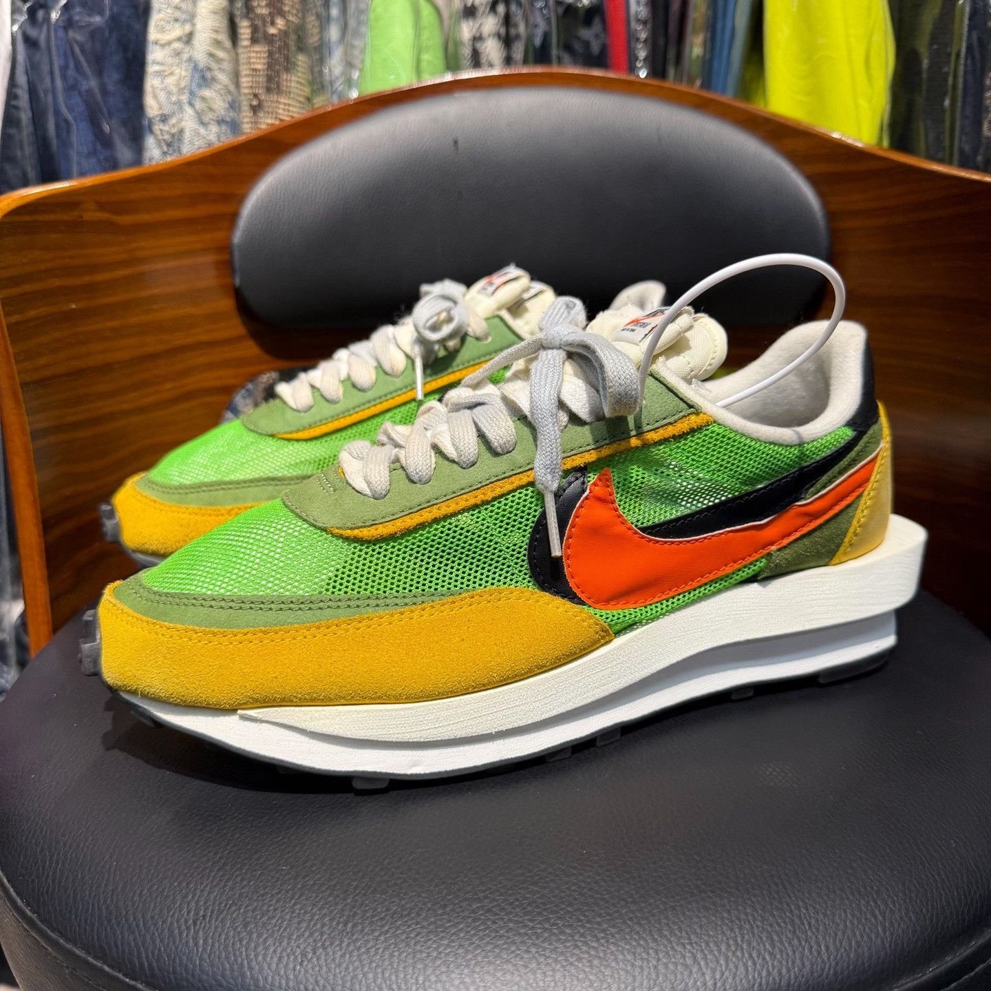 Sacai Sacai Yellow Lowtop Sneakers 10 Men Size US 10 / EU 43 - 1 Thumbnail