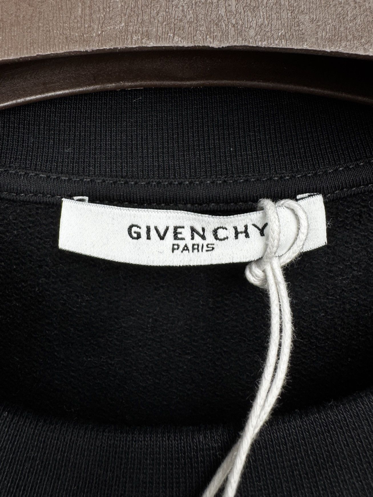Givenchy GIVENCHY CAPRICORN DRAGON ARM CREW SWEAT size XXL Children Size US M / EU 48-50 / 2 - 8 Thumbnail