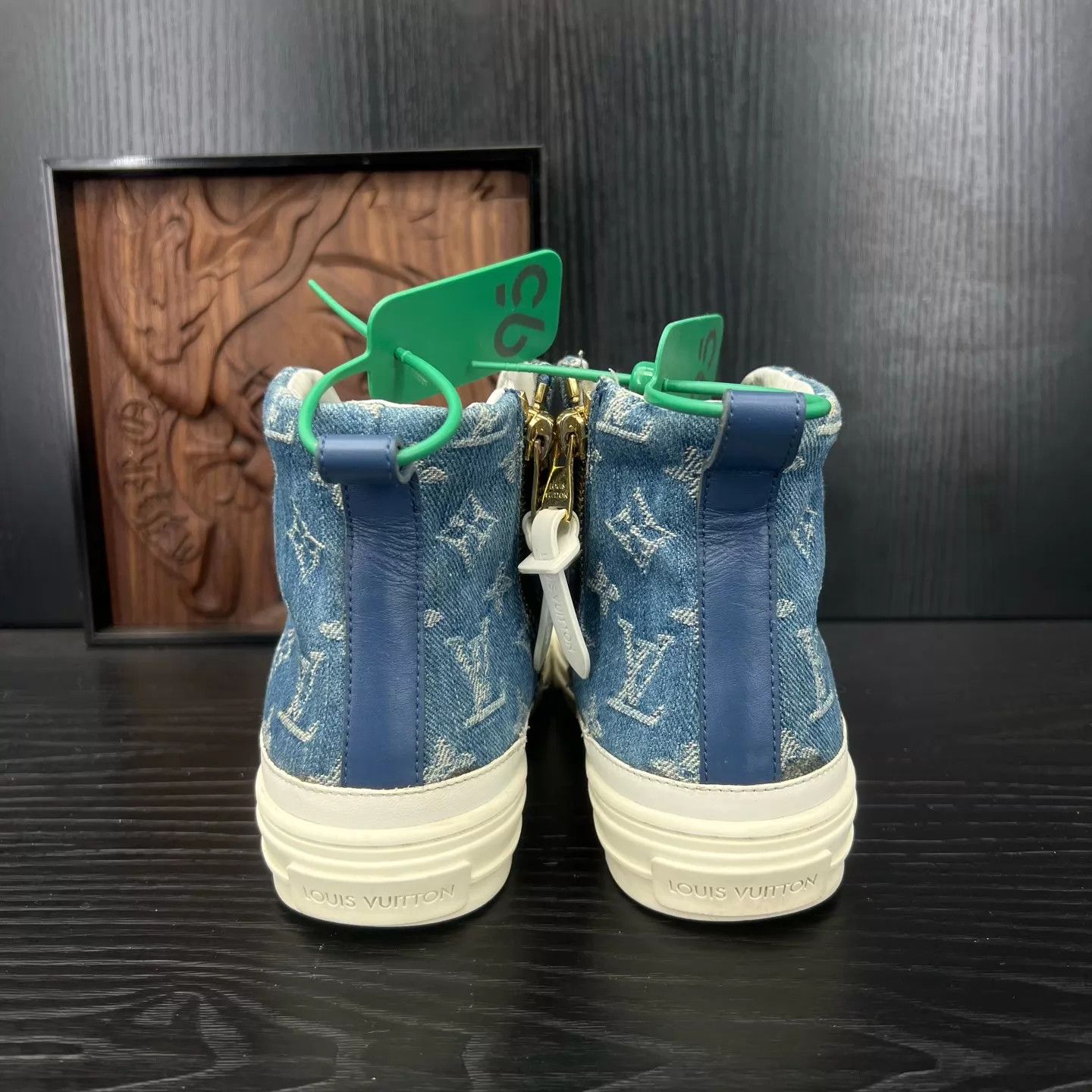 Louis Vuitton LV Stellar Washed Denim All Over Print Jeans 35.5 Near New Size US 5 / IT 35 - 6 Thumbnail