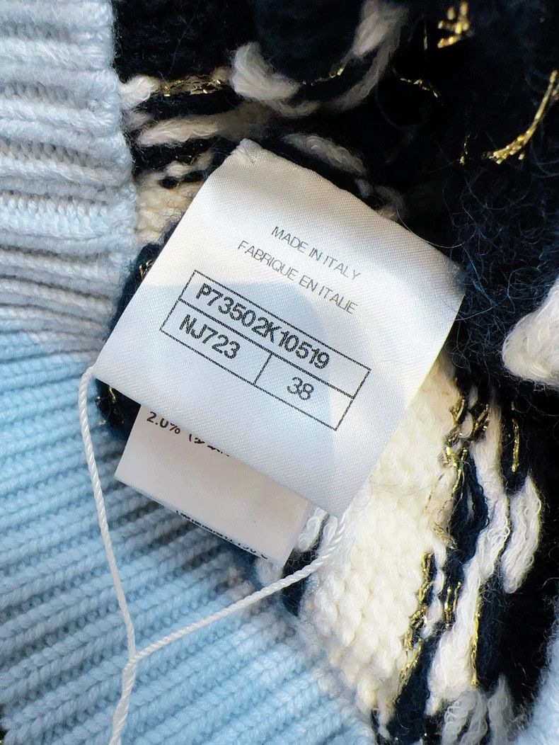 Chanel Chanel 22b blue and white striped shiny knitted cardigan t Size XS / US 0-2 / IT 36-38 - 7 Thumbnail