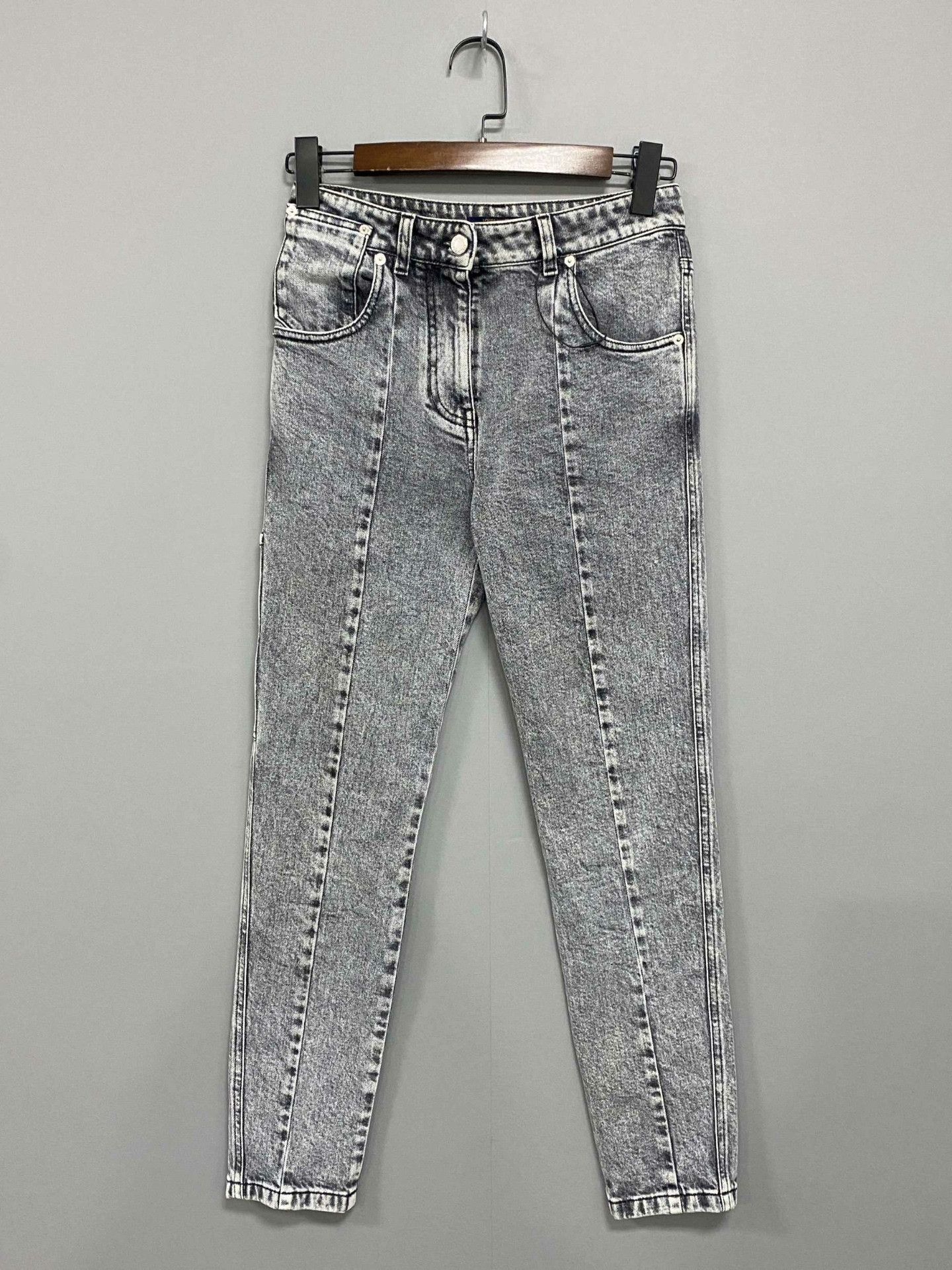 Louis Vuitton Louis Vuitton Retro Denim Gray Denim Jeans 28 Men Size US 28 / EU 44 - 1 Thumbnail