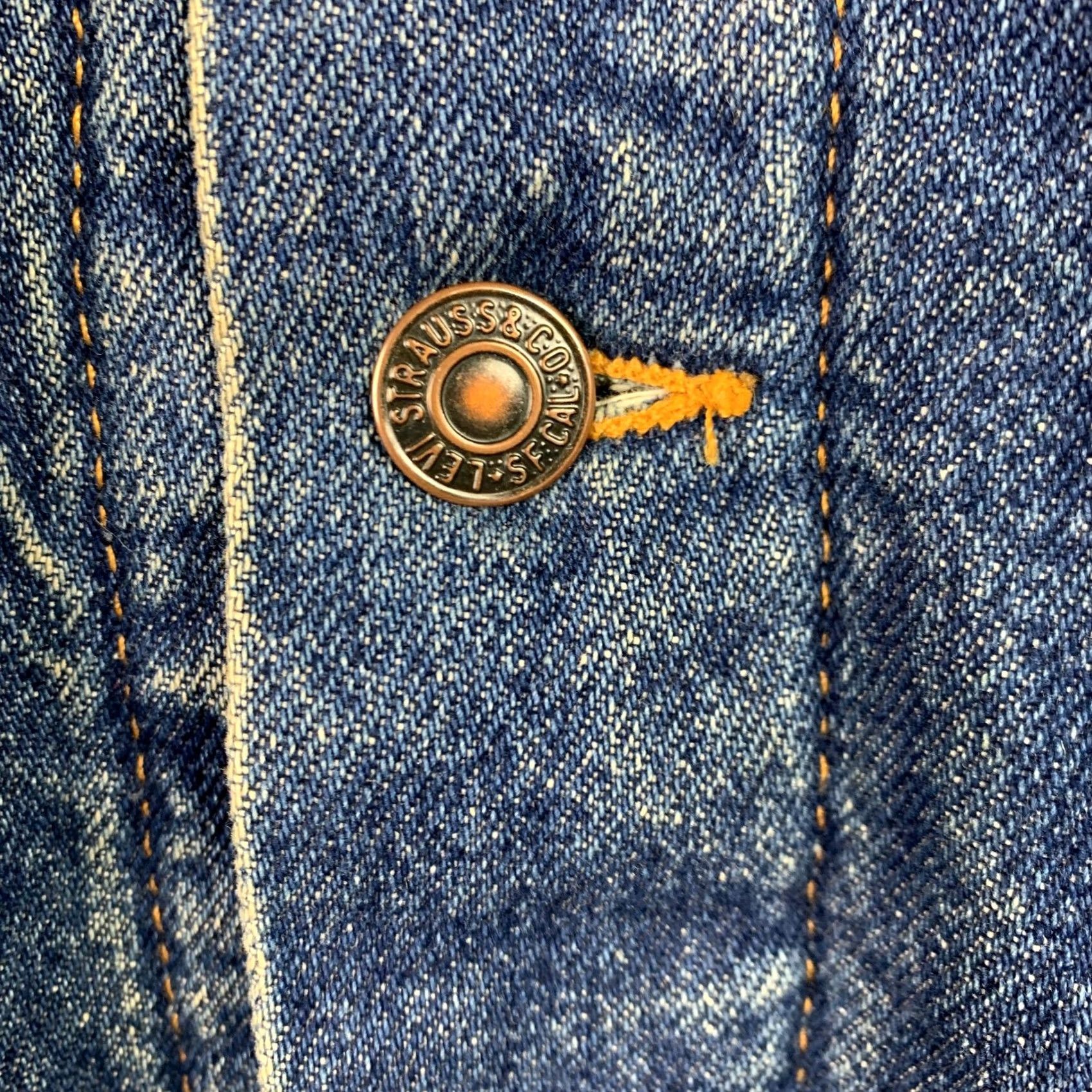 Levi's VINTAGE Levi's 715 Button Stamp Blanket Lined 71506-0316 Trucker Jacket 42 Blue Denim Rockabilly 1990s Mens/Adults Size US XS / EU 42 / 0 - 4 Thumbnail