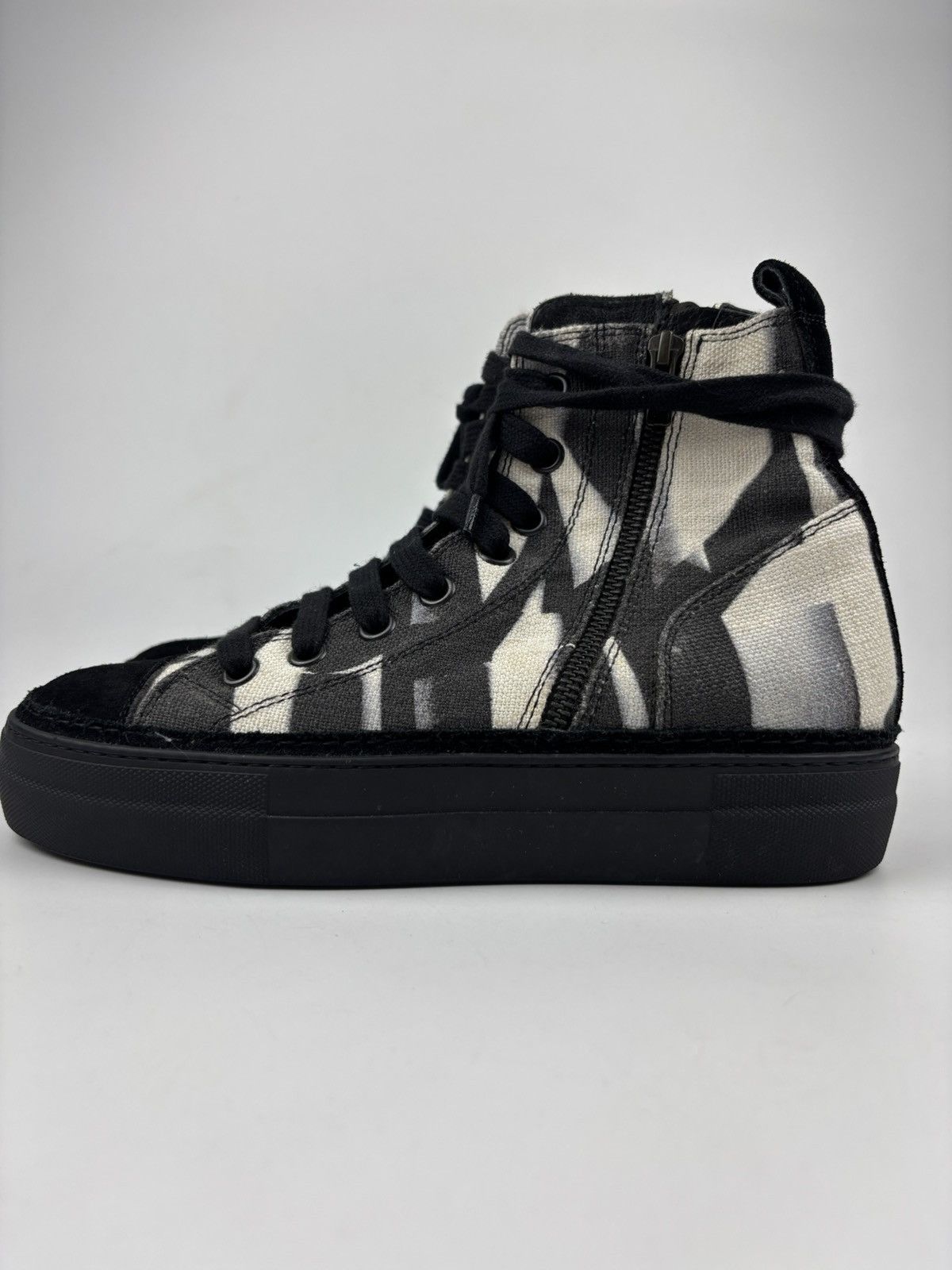 Ann Demeulemeester Ann Demeulemeester Hi-top Canvas Sneaker Size US 7.5 / IT 37.5 - 4 Thumbnail