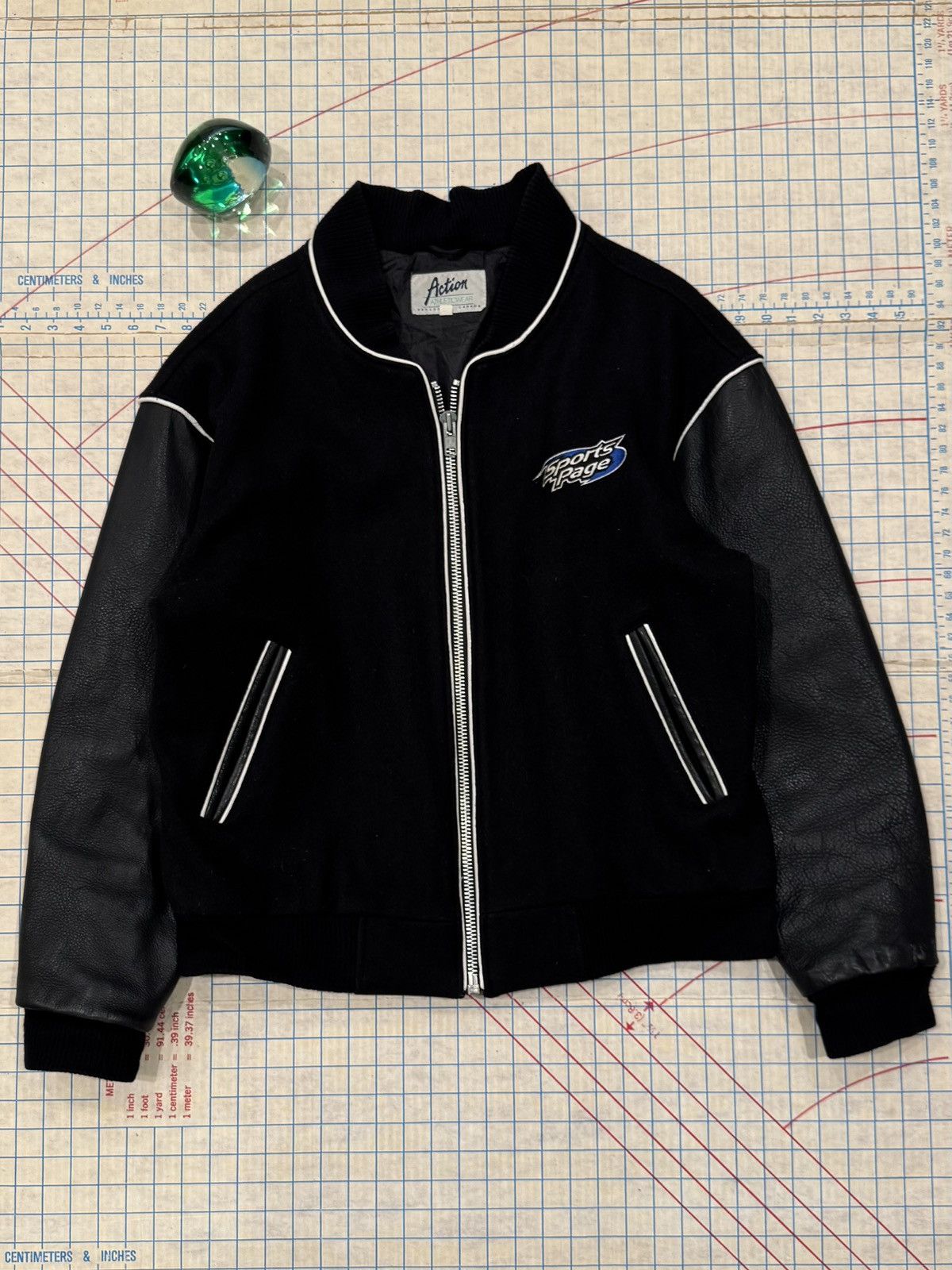 Vintage Vintage Sports Page 90’s Sports Leather & Wool Bomber Jacket Size US XL / EU 56 / 4 - 5 Thumbnail