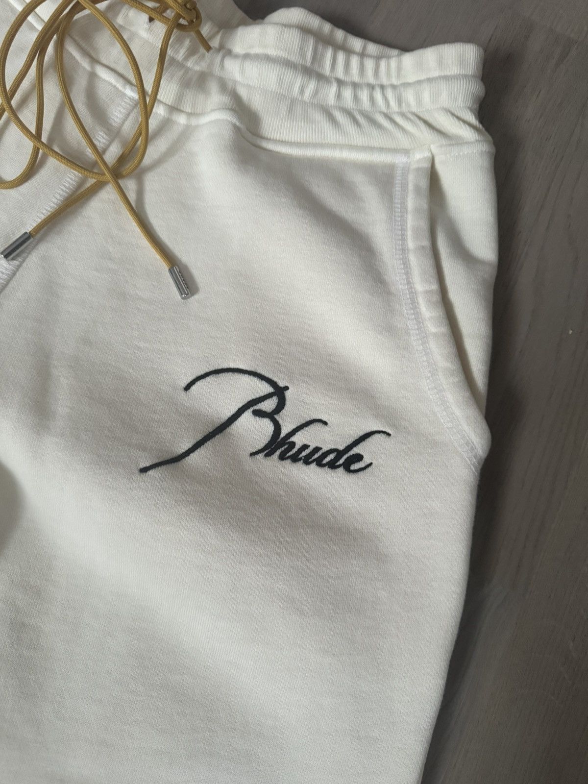 Rhude RHUDE joggers REAL MEASUREMENTS SHOWN IN PHOTOS BY TAPE Size US 30 / EU 46 - 5 Thumbnail