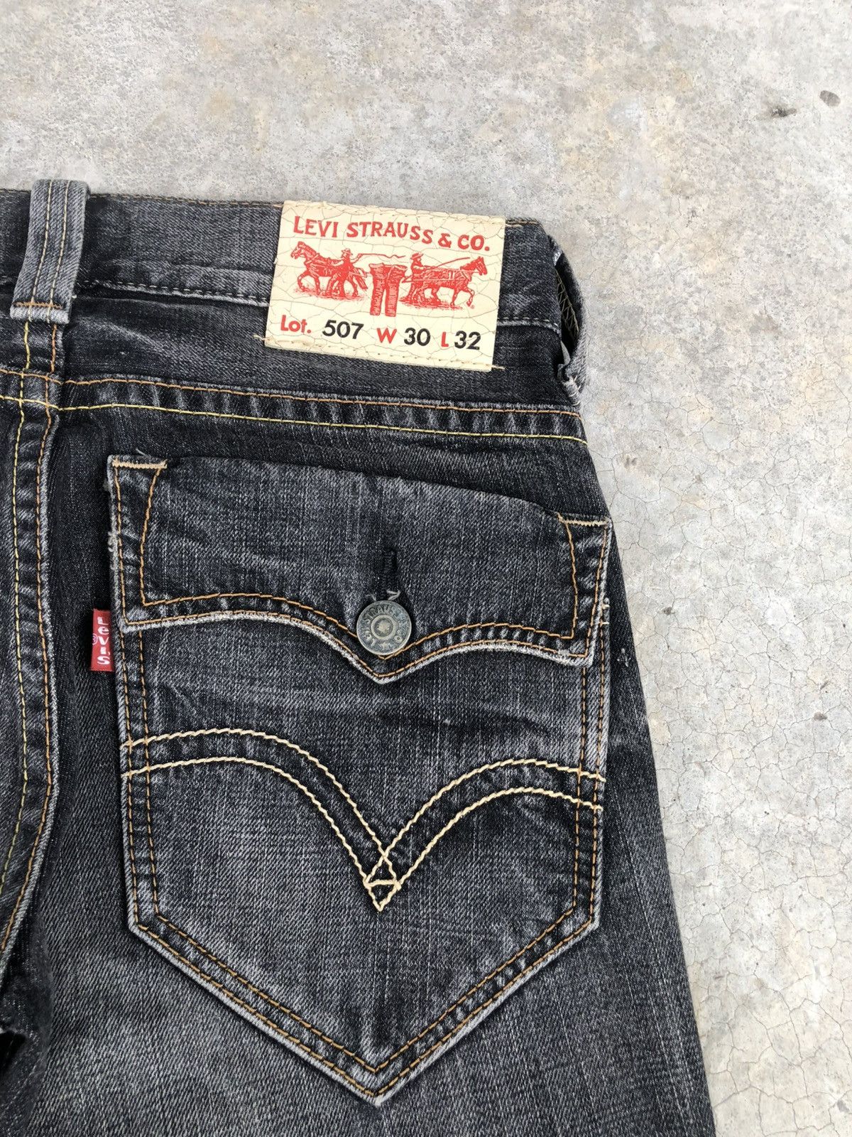 If Six Was Nine Levis 507 Flared Jeans Bootcut Distressed Denim Size US 30 / EU 46 - 17 Thumbnail