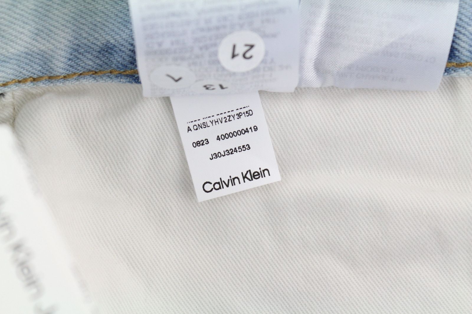 Calvin Klein REGULAR TAPER W31/L32 Light Blue Washed Zip Fly Denim 85327 Size US 31 - 10 Thumbnail